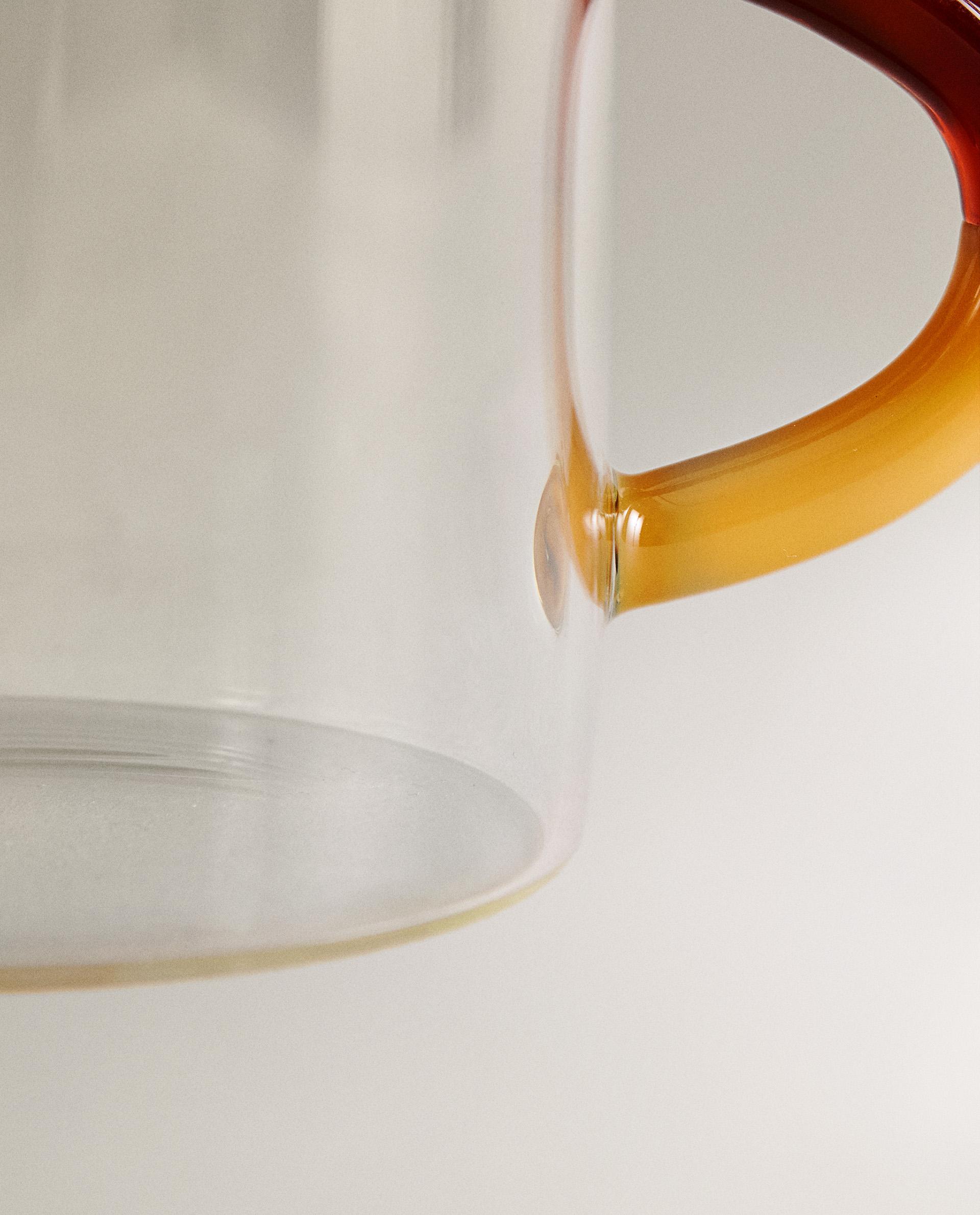 BOROSILICATE GLASS MUG WITH COLOURED HANDLE