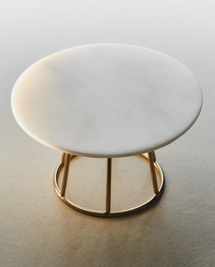 MARBLE AND METAL TEALIGHT HOLDER MARBLE AND METAL TEALIGHT HOLDER