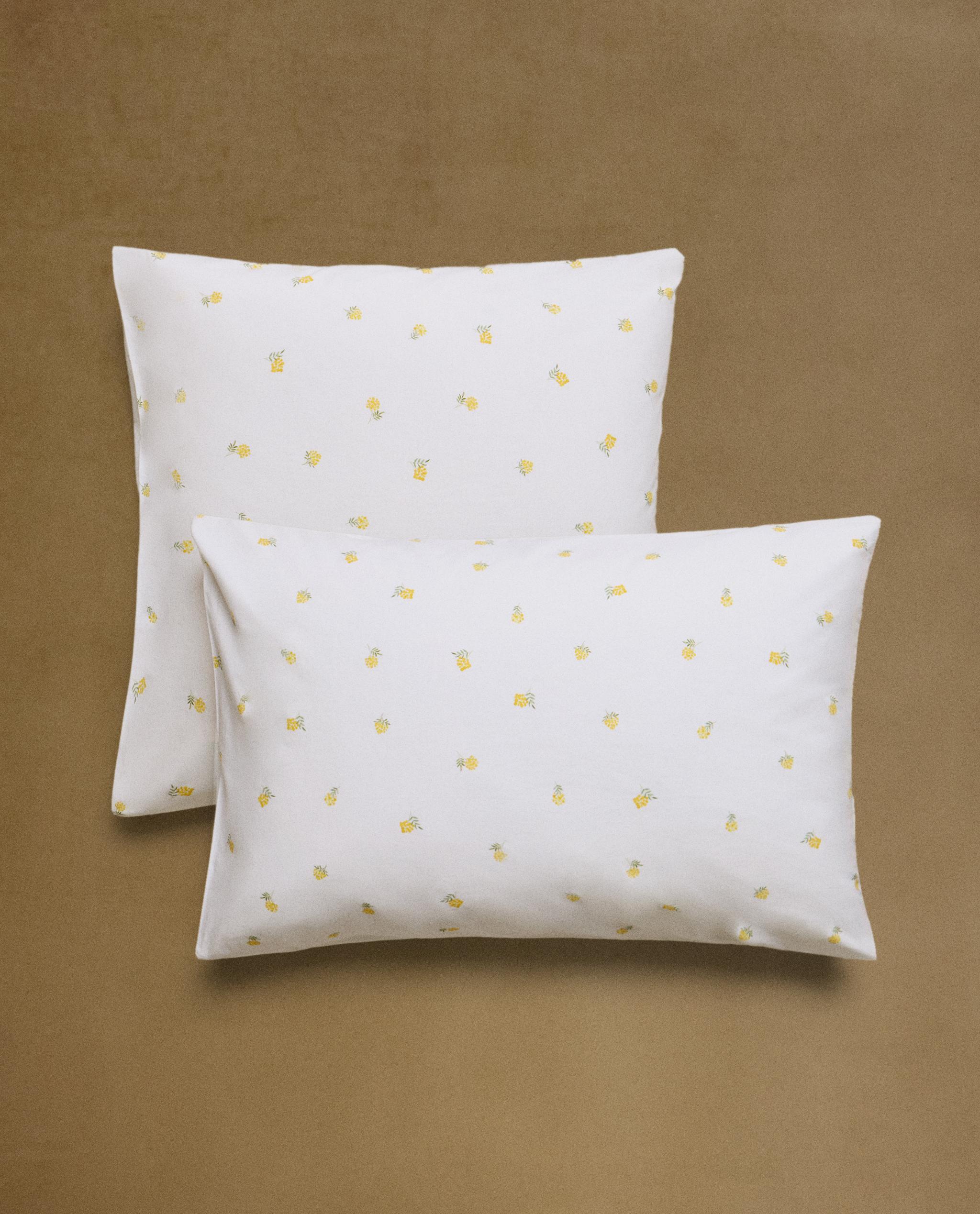 ZARA HOMEミモザ柄デュペカバー&ピローケース ZARA HOMEミモザ柄デュペカバー＆ピローケース シーツ/カバー