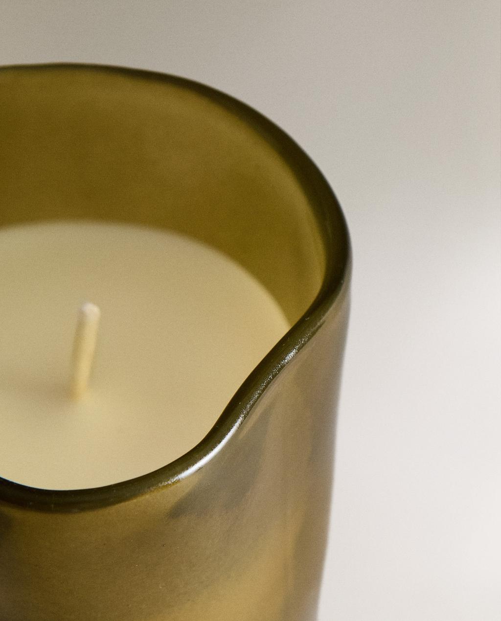 (250 G) FIGUE OMBRÉE SCENTED CANDLE