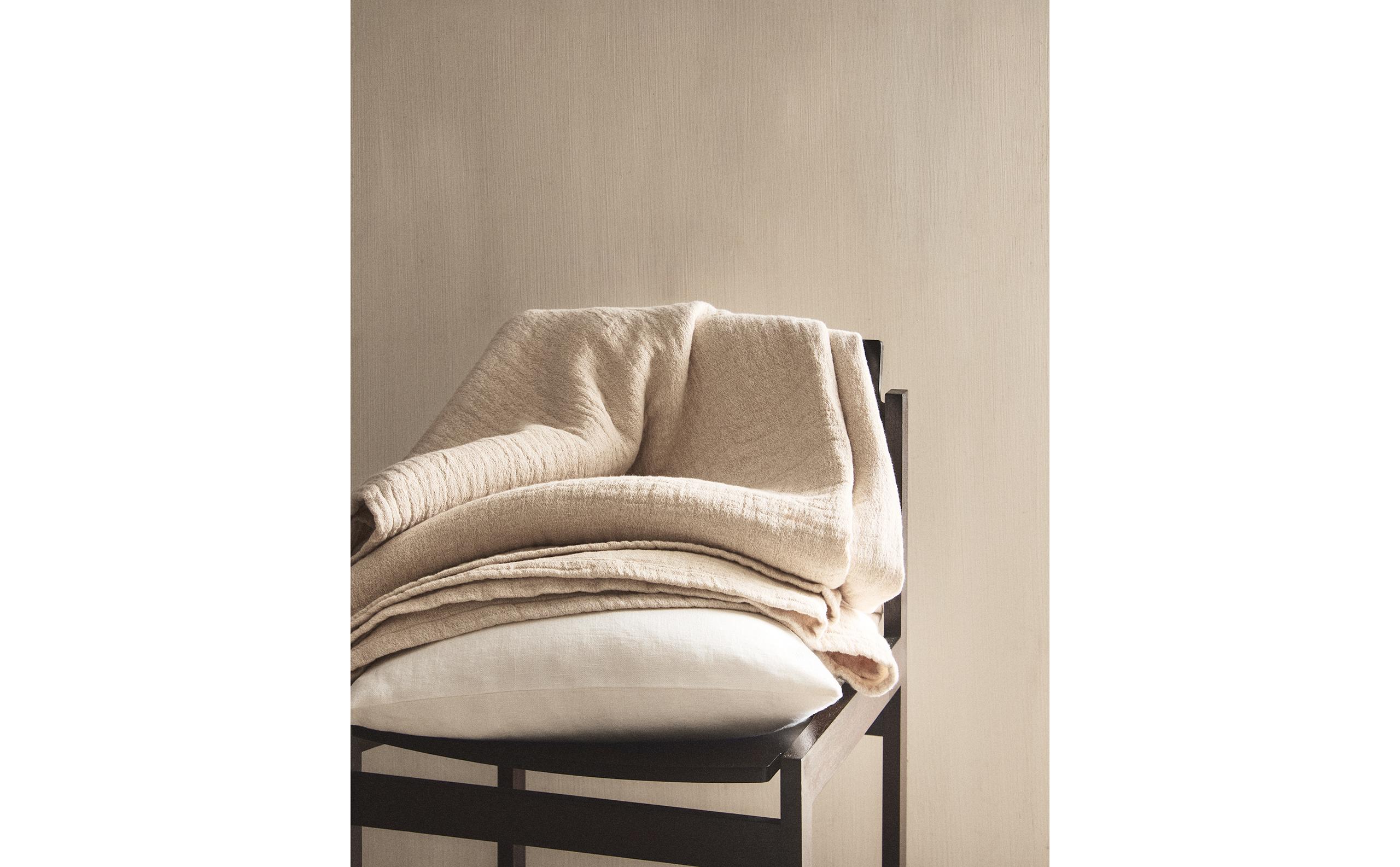 TEXTURED BEDSPREAD product thumbnail 9