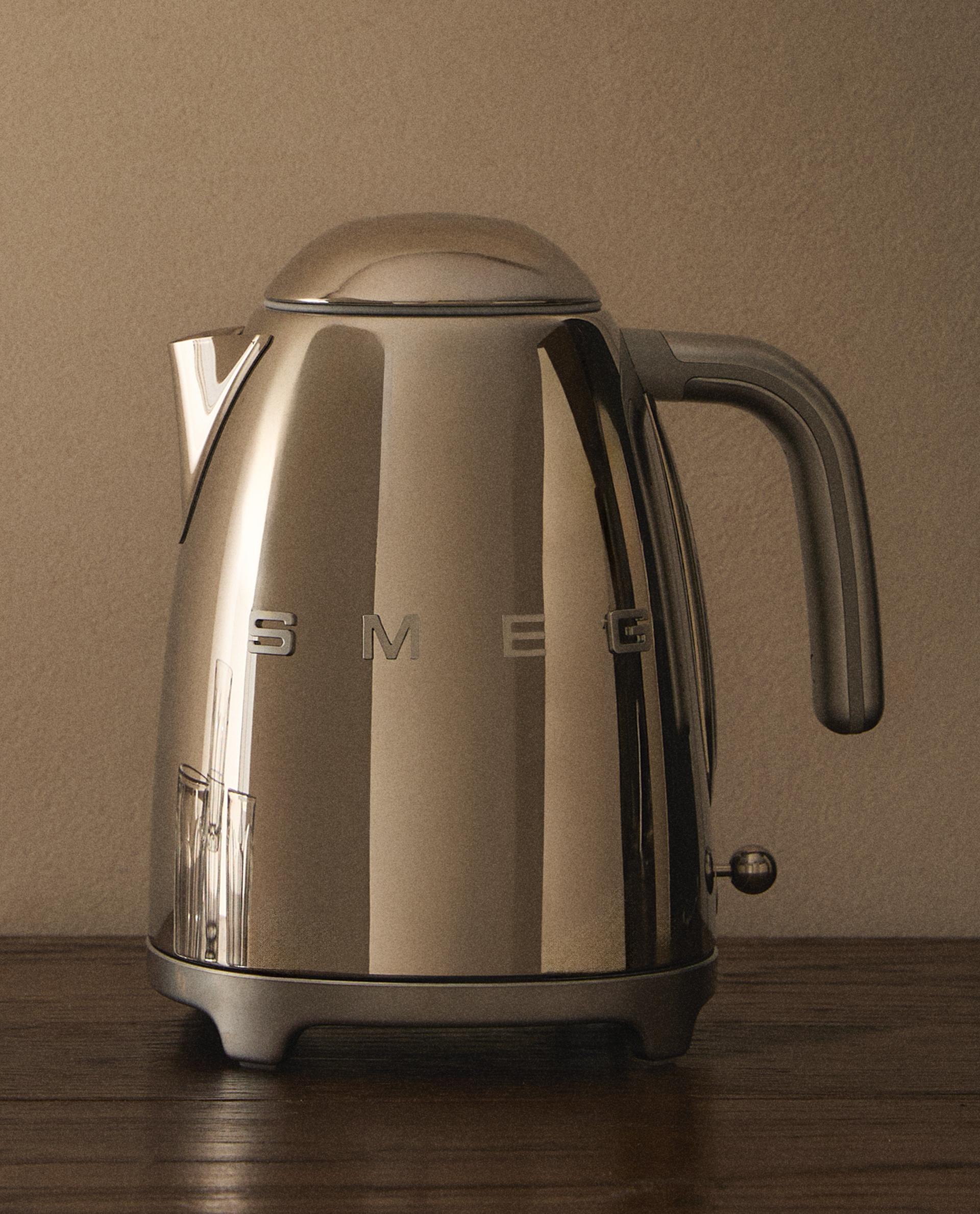 BOUILLOIRE SMEG