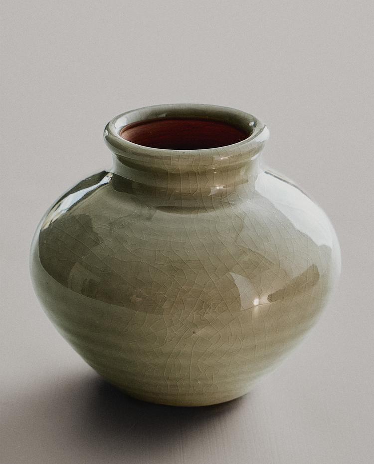 SMALL TERRACOTTA VASE