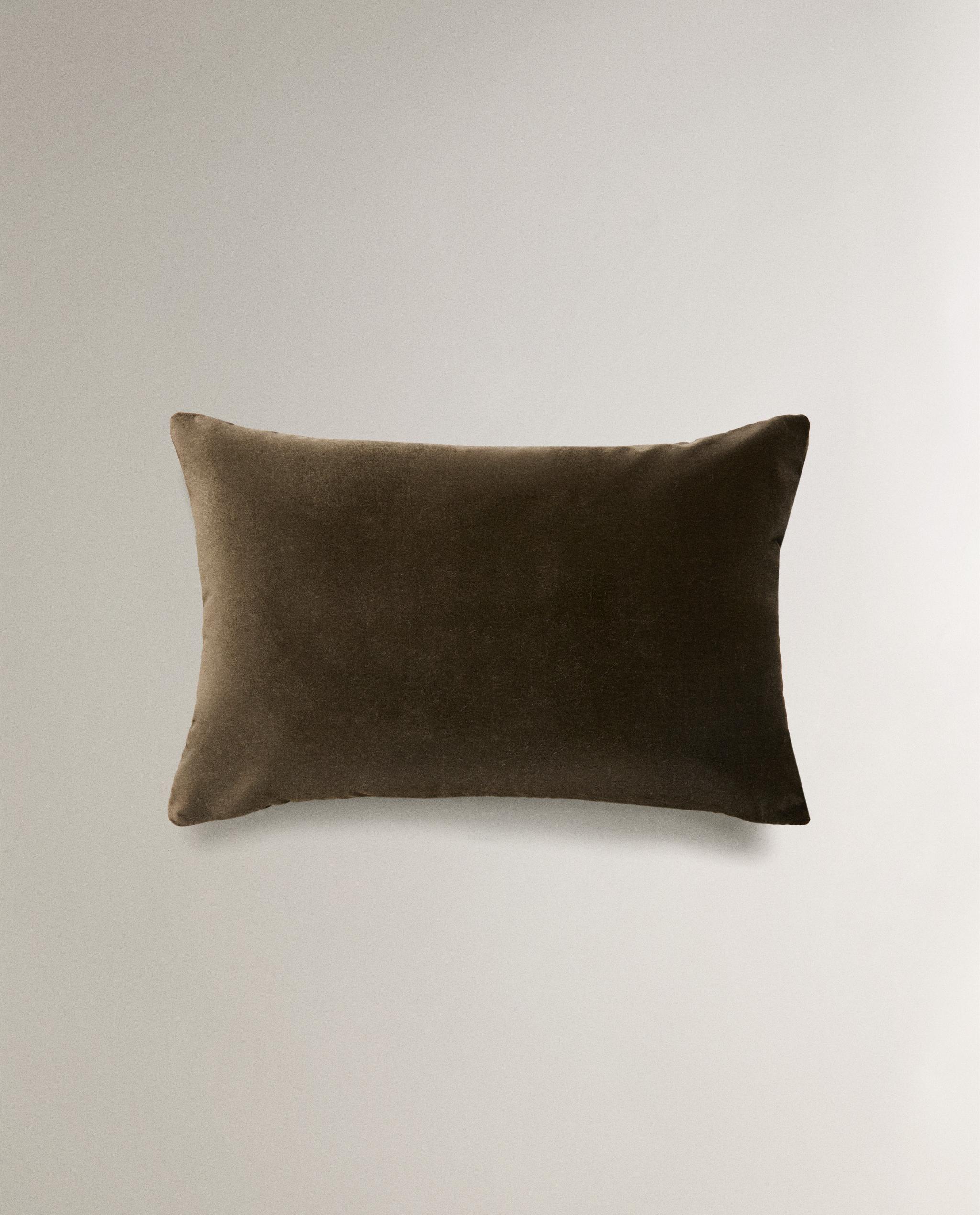 VELVET CUSHION COVER product thumbnail 6