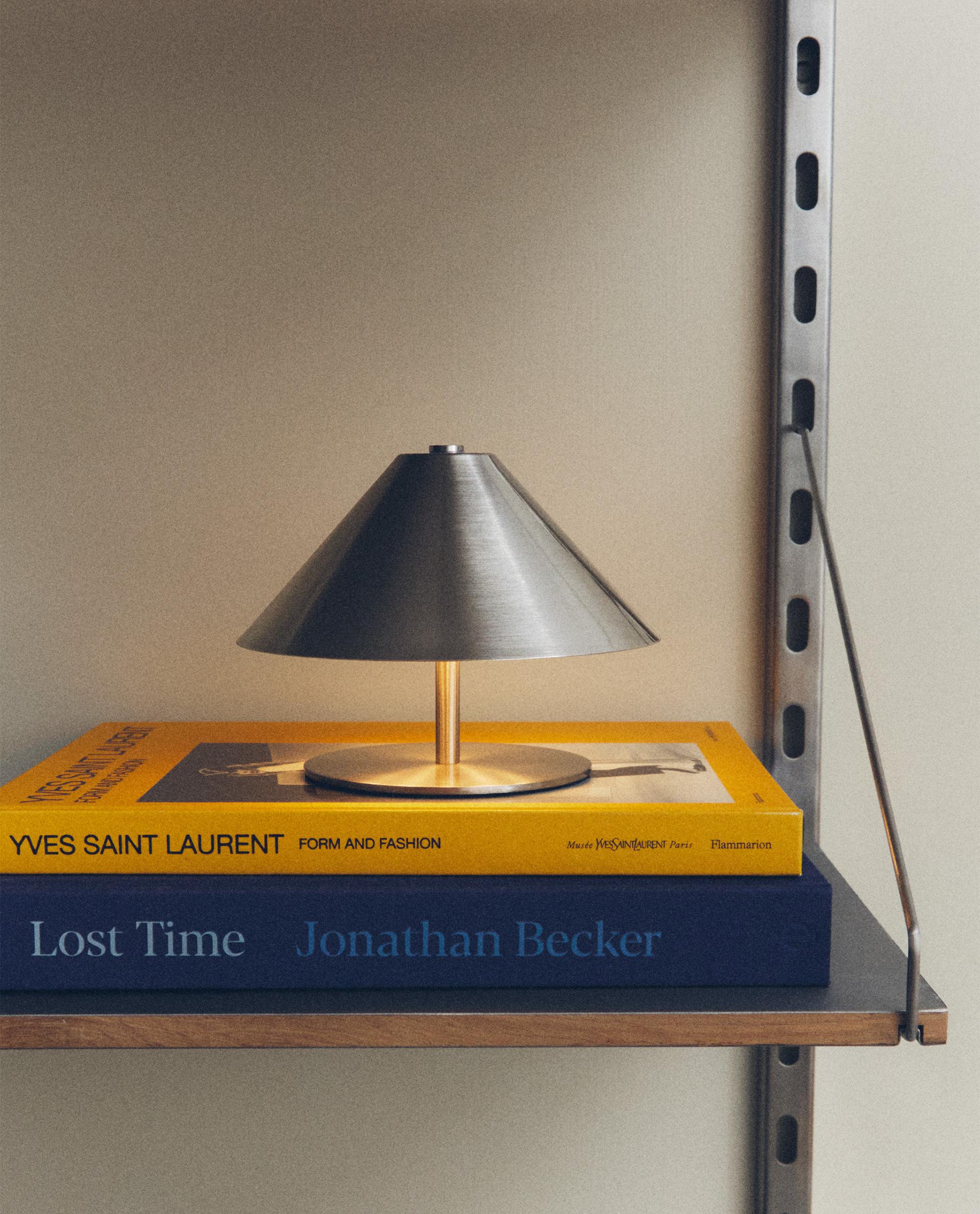 CORDLESS IRON TABLE LAMP | Zara Home United States of America