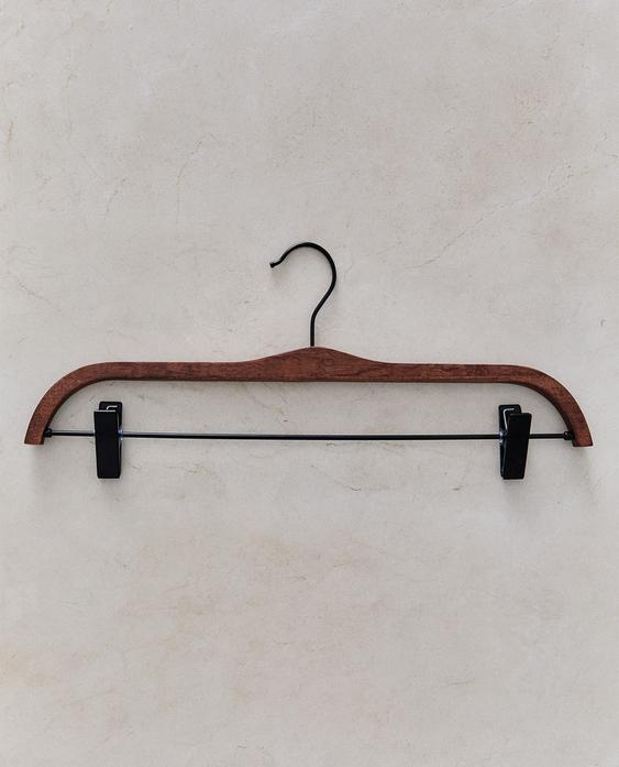 PACK OF WOODEN FINISH SHIRT HANGERS (PACK OF 2) PACK OF WOODEN FINISH SHIRT HANGERS (PACK OF 2)