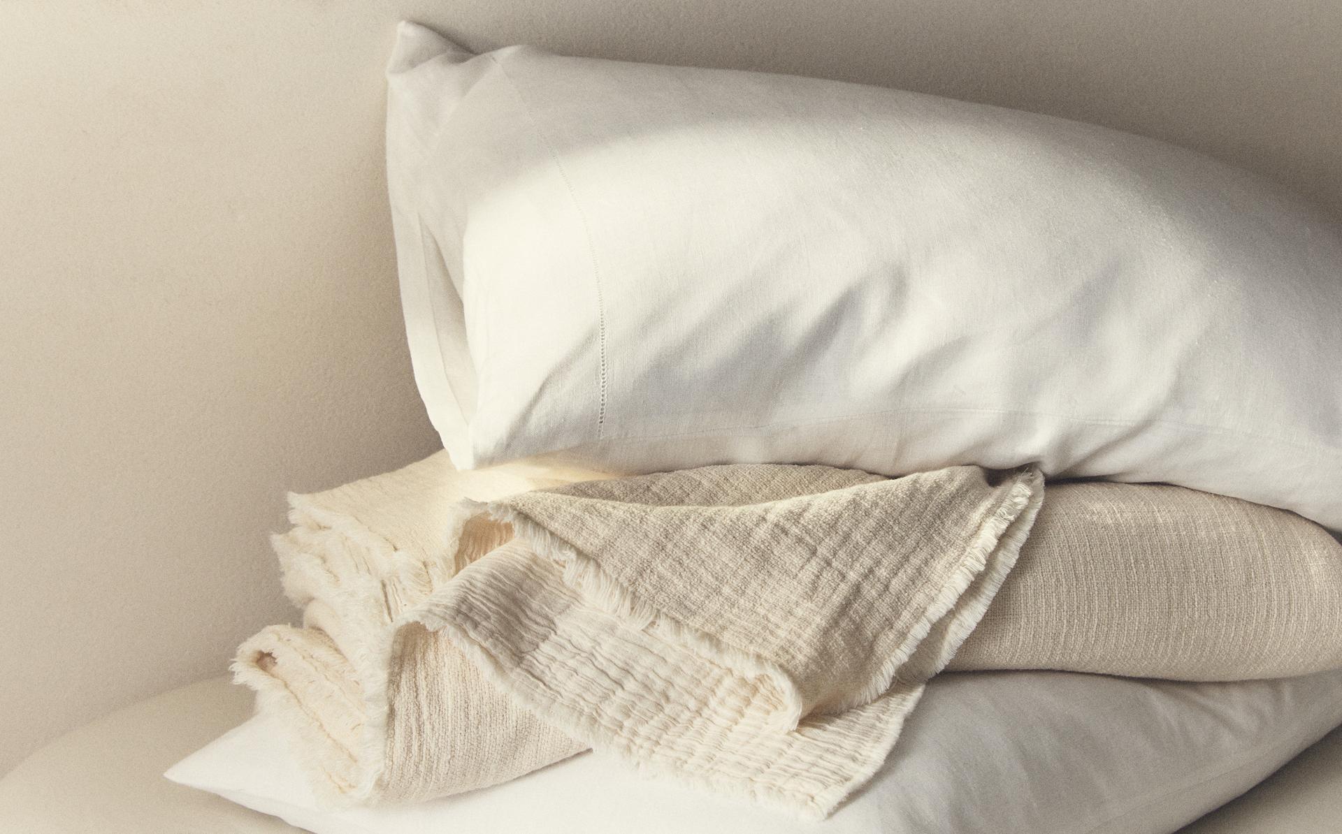 ДВУЛИЦЕВА КУВЕРТЮРА ОТ МУСЕЛИН ДВУЛИЦЕВА КУВЕРТЮРА ОТ МУСЕЛИН