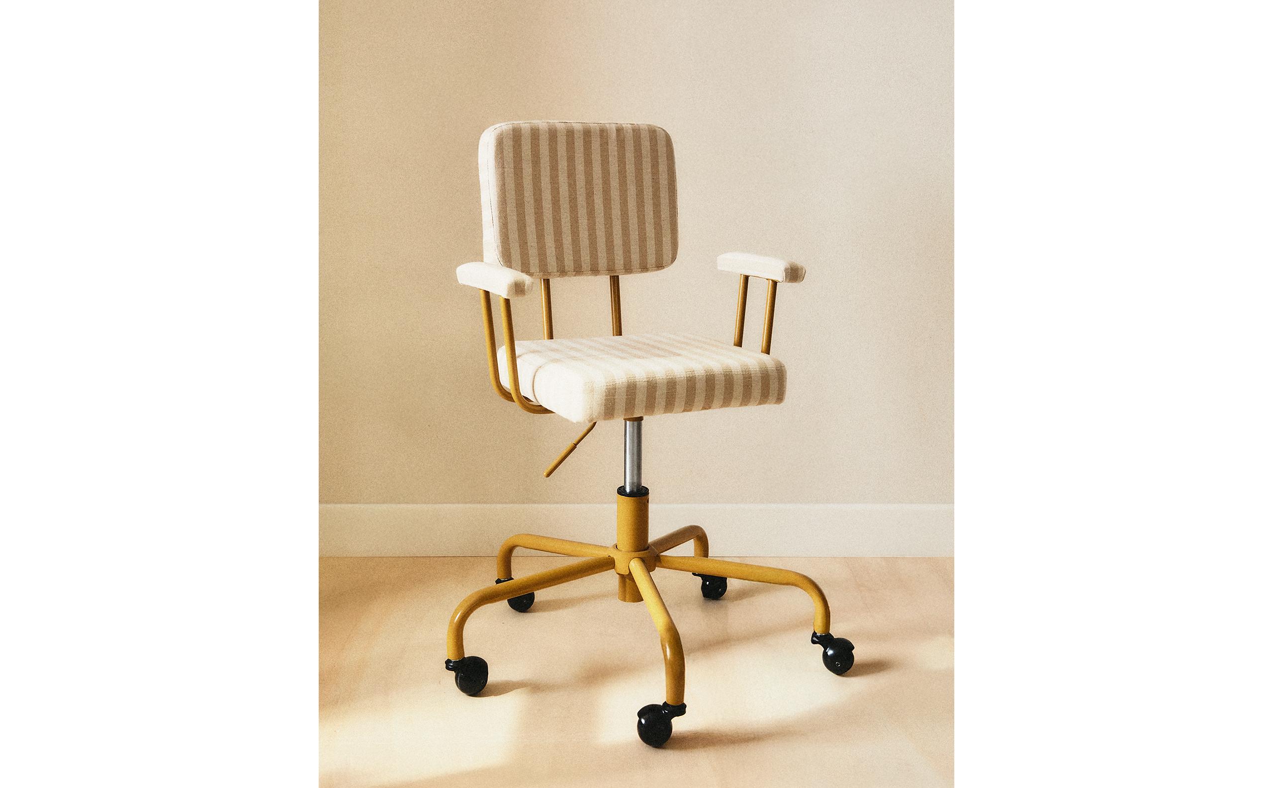 KIDS' METAL DESK CHAIR WITH WHEELS