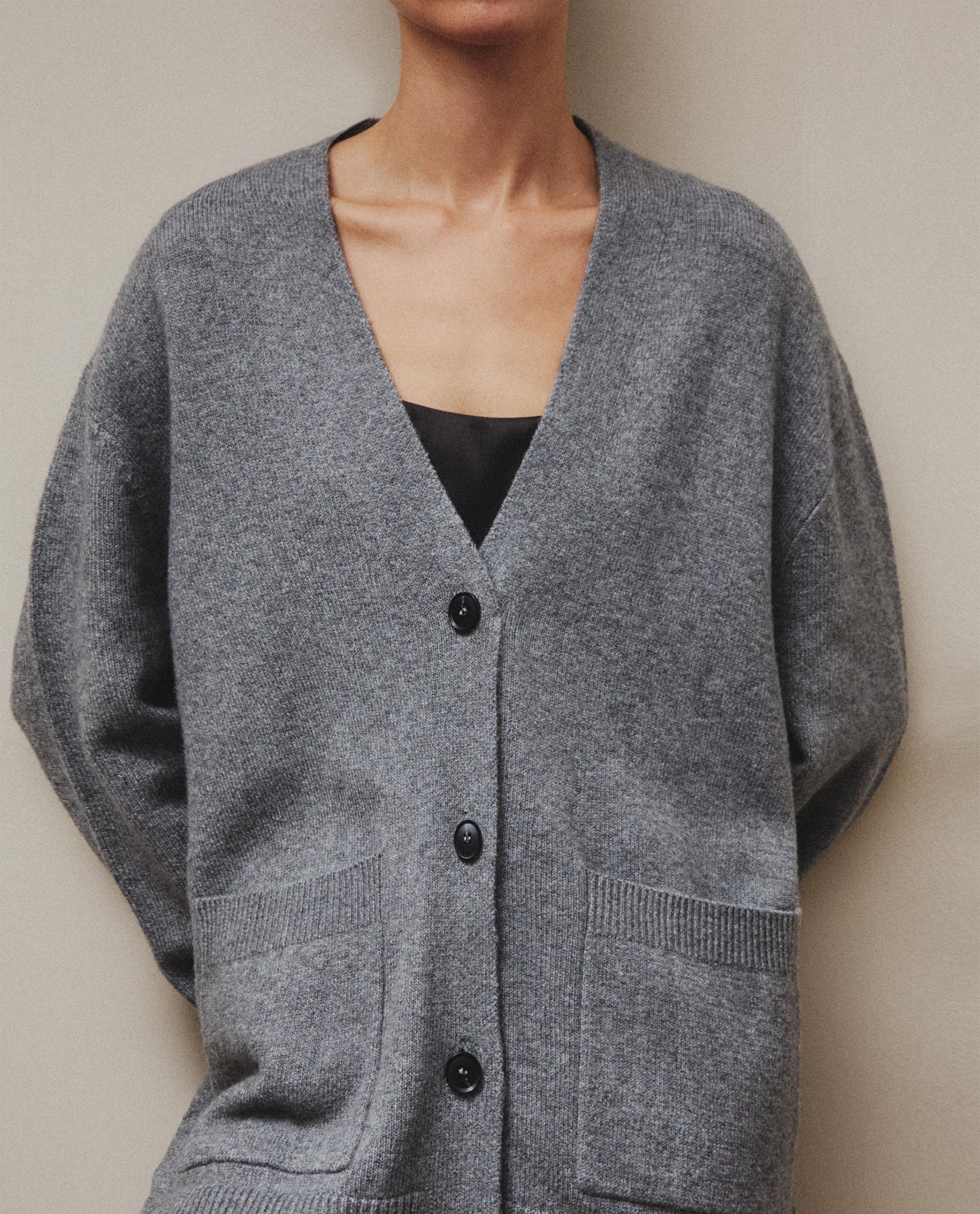 KNIT CARDIGAN Zara Home UAE ABU DHABI/AL AIN/RAS AL-KHAIMAH‎
