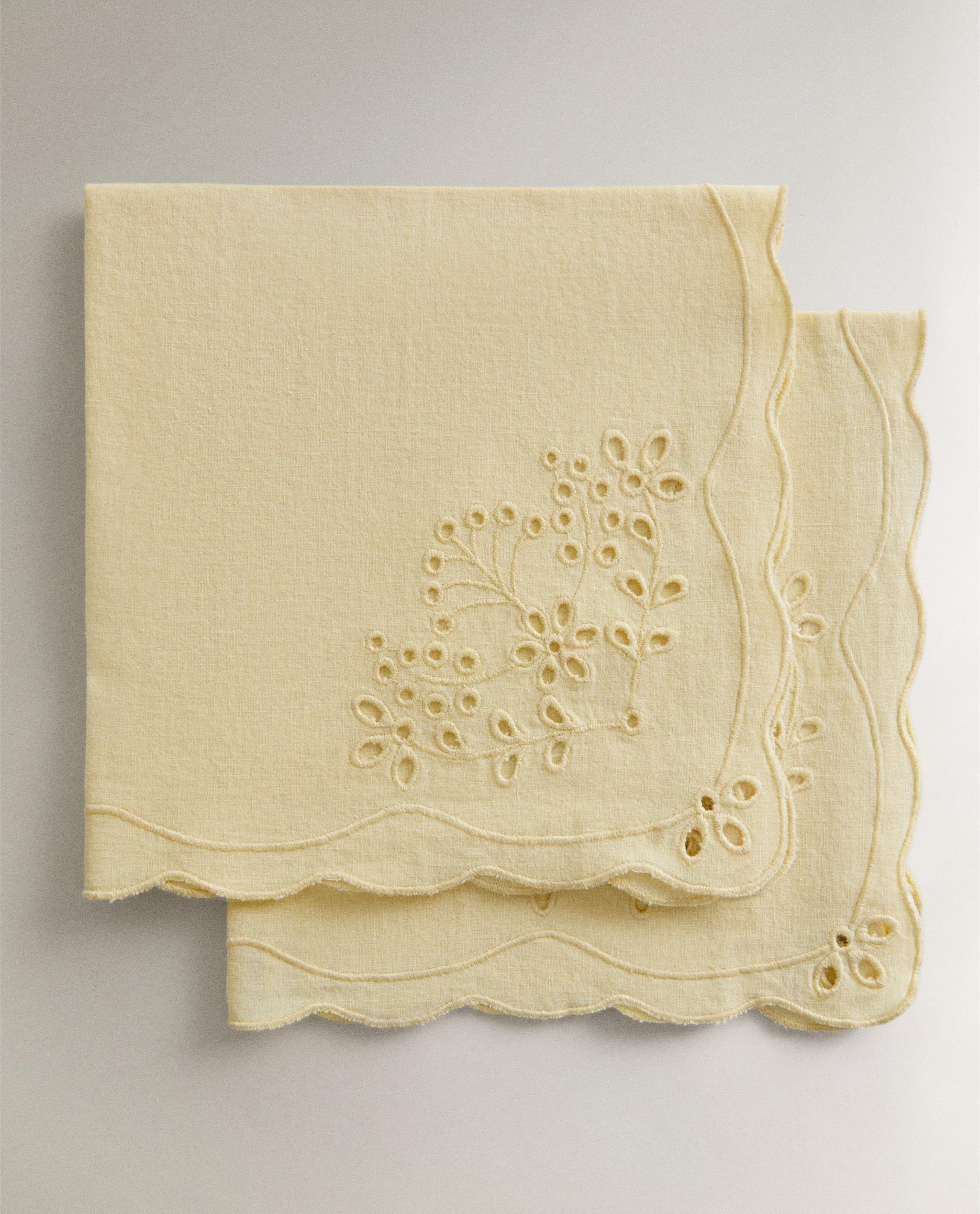 PACK OF LINEN AND COTTON NAPKINS product thumbnail 14