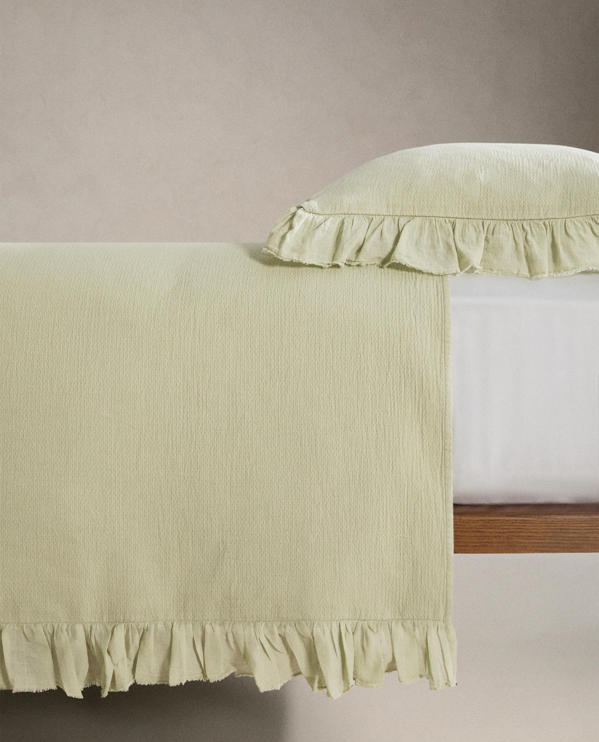 フリル テクスチャー ベッドカバー | Zara Home 日本/Japan