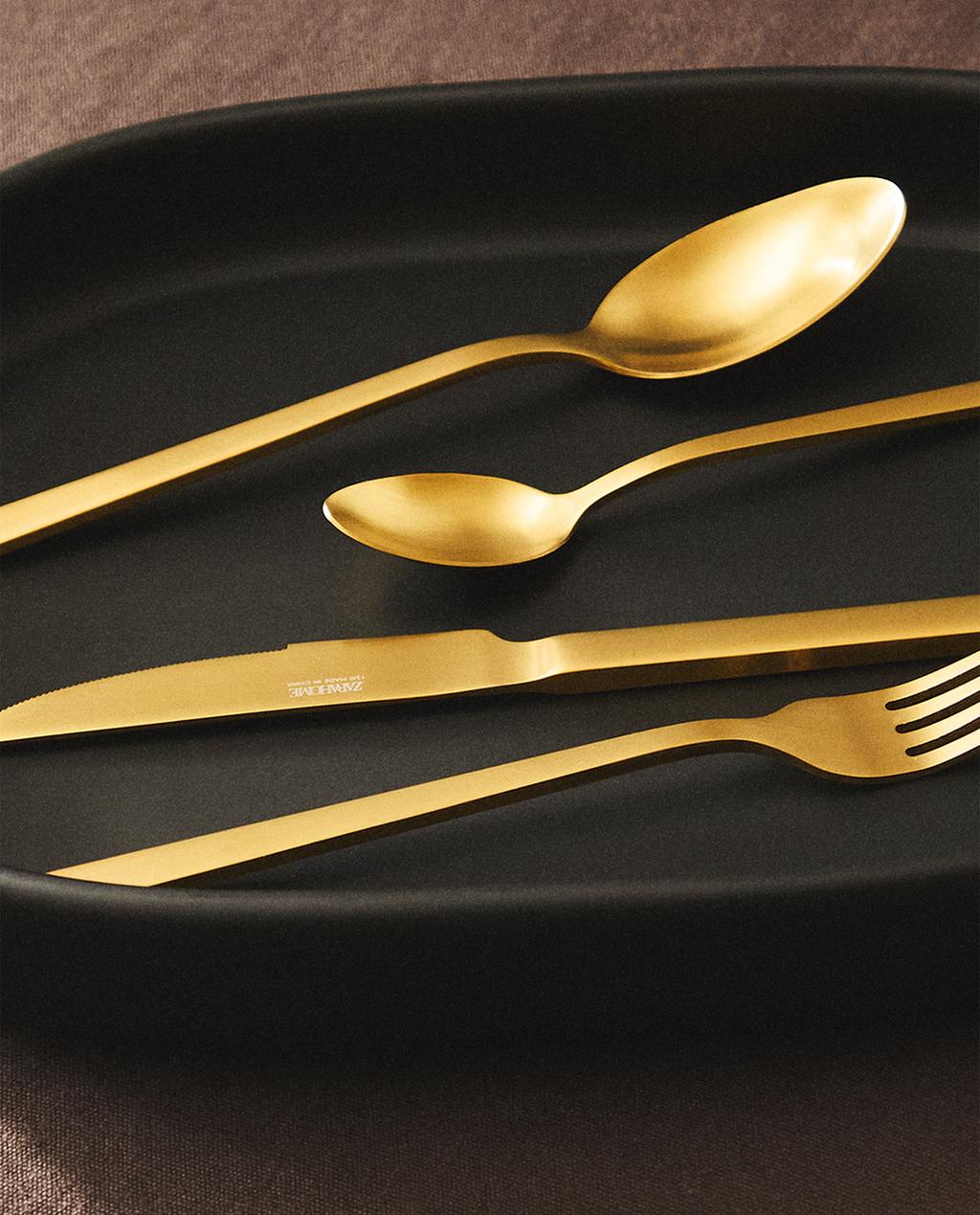 GOLDEN STEEL CUTLERY