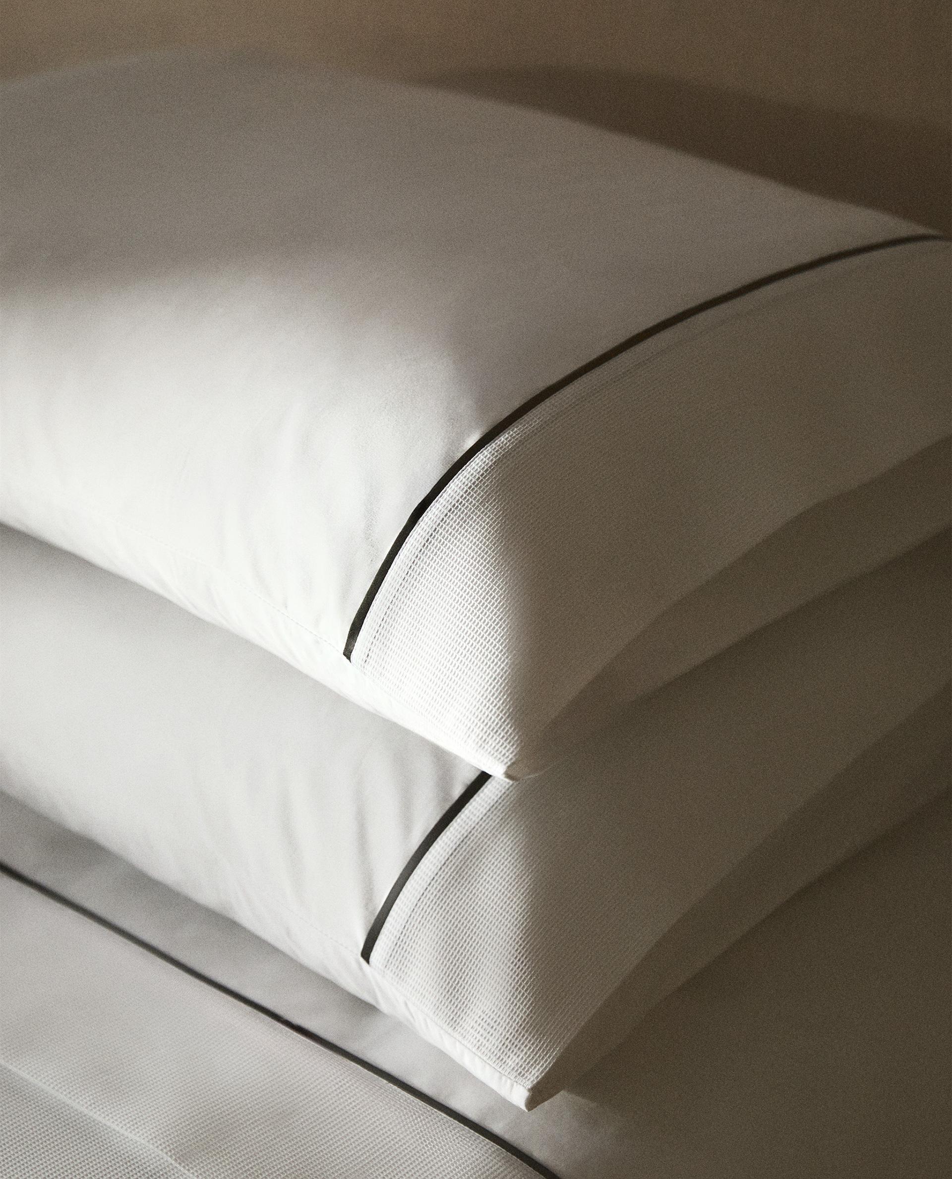 FUNDA ALMOHADA PIQUÉ PIPING FUNDA ALMOHADA PIQUÉ PIPING