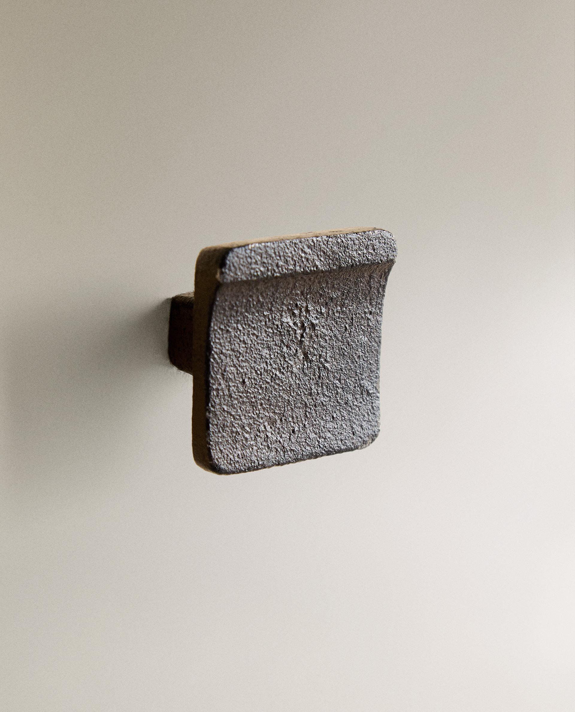 IRON HOOKS product thumbnail 7