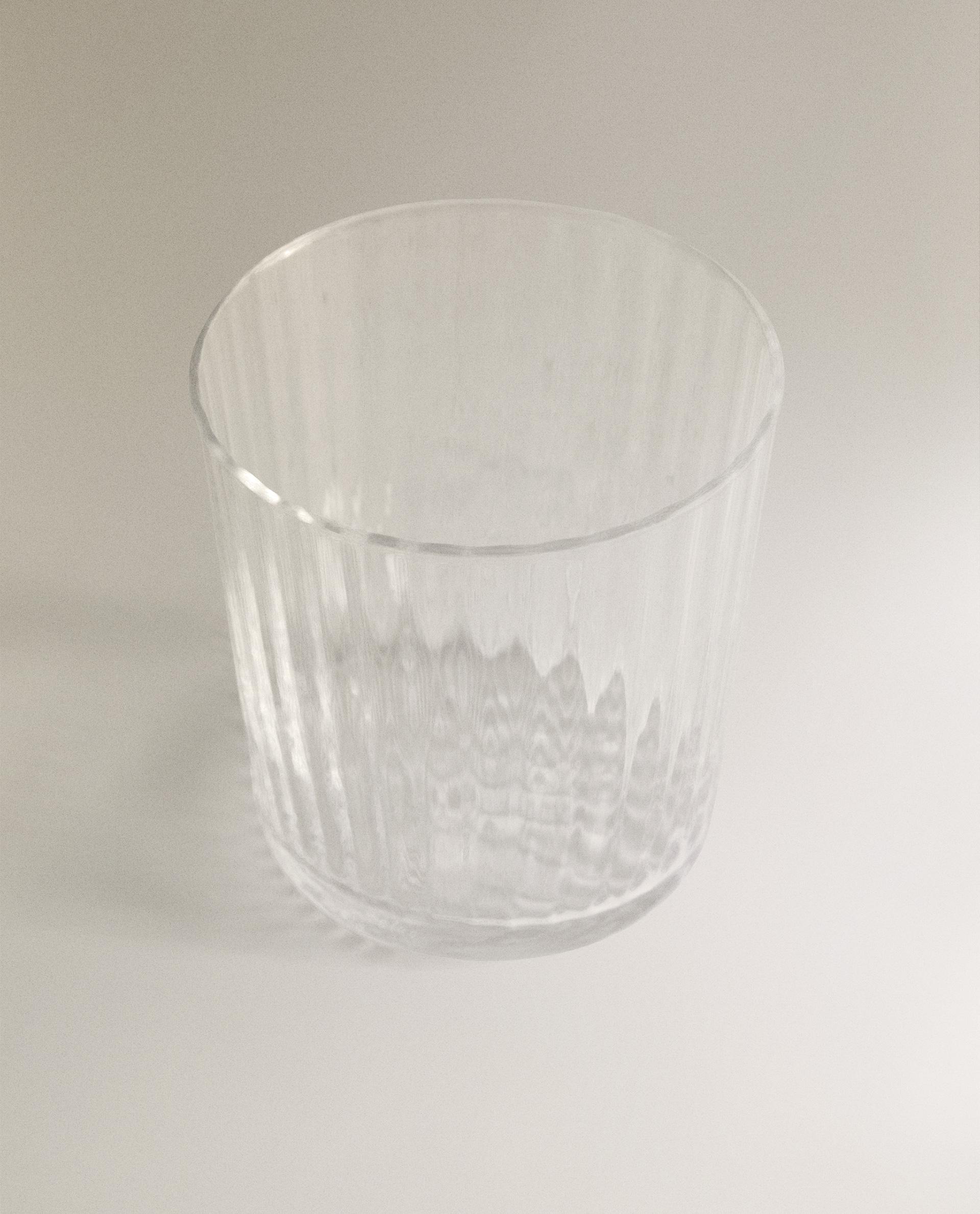 GLAS MET GESTREEPT MOTIEF