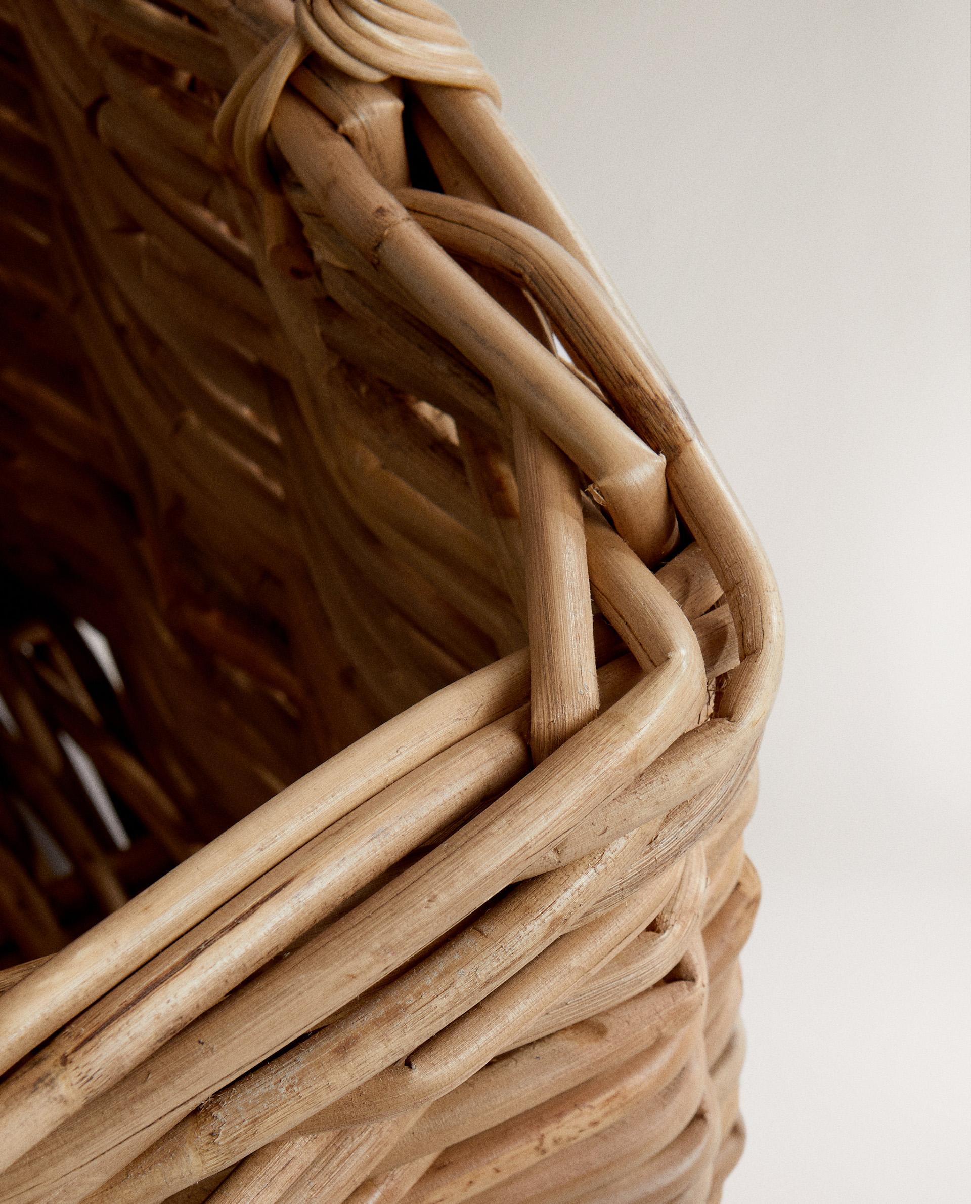 LARGE CHUNKY RATTAN BASKET