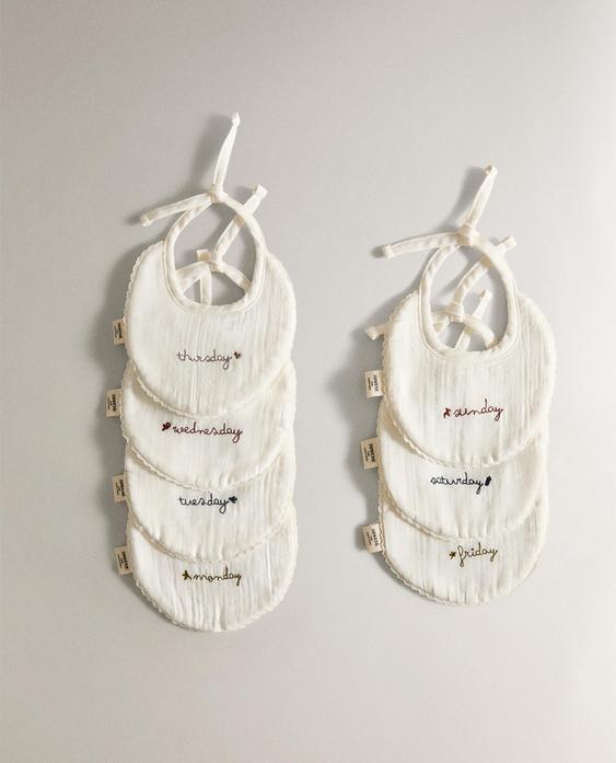 WEEKLY BABY BIB (PACK OF 7) WEEKLY BABY BIB (PACK OF 7)