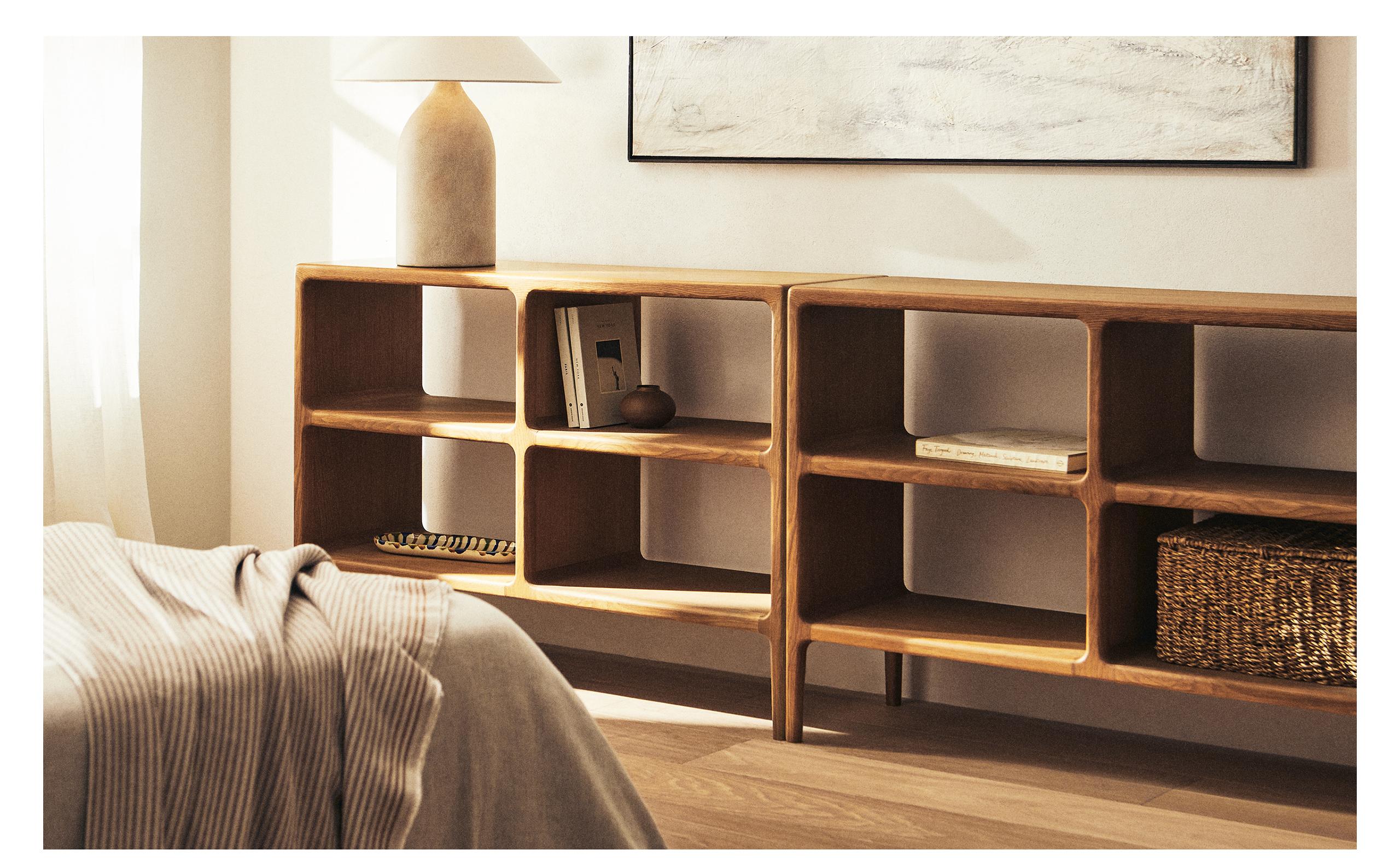 サイドボードとコンソール（コンソールテーブル／シェルフ） | Zara