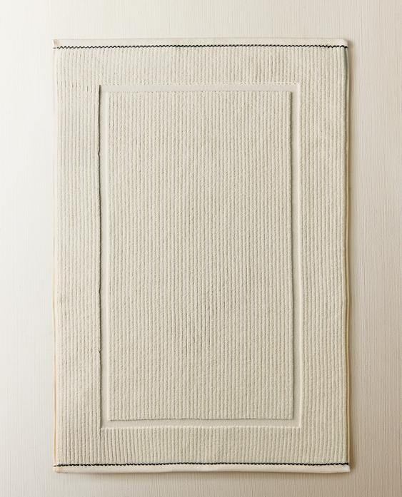RIBBED TEXTURED BATH MAT RIBBED TEXTURED BATH MAT