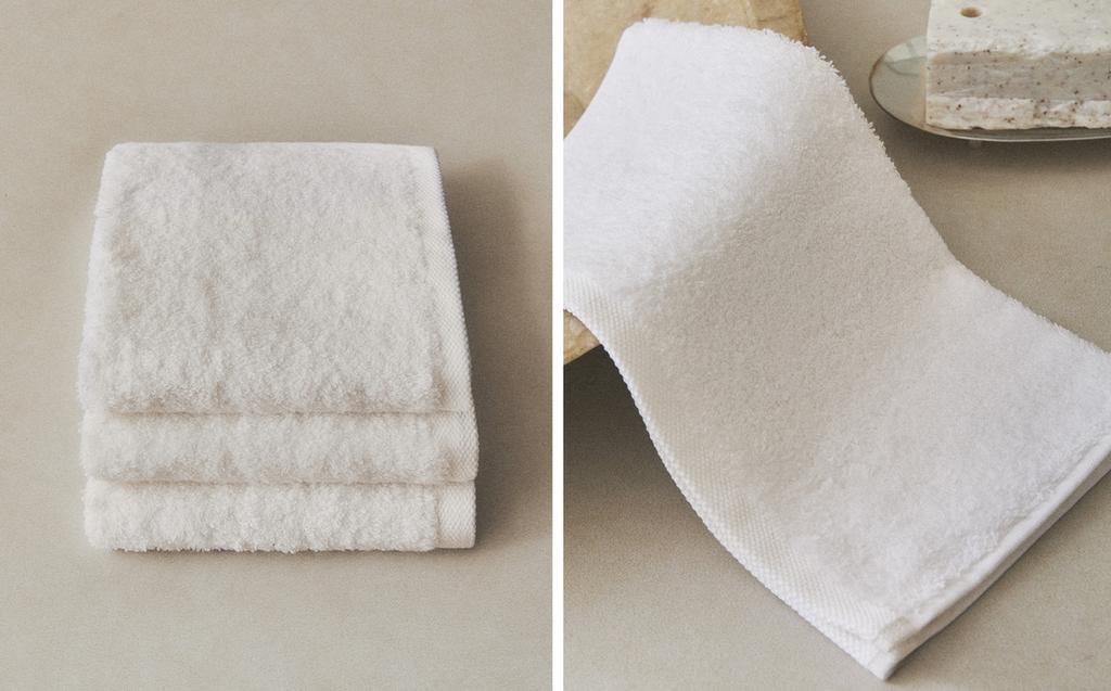 PACK OF HIGH-QUALITY COTTON HAND TOWELS (PACK OF 3)