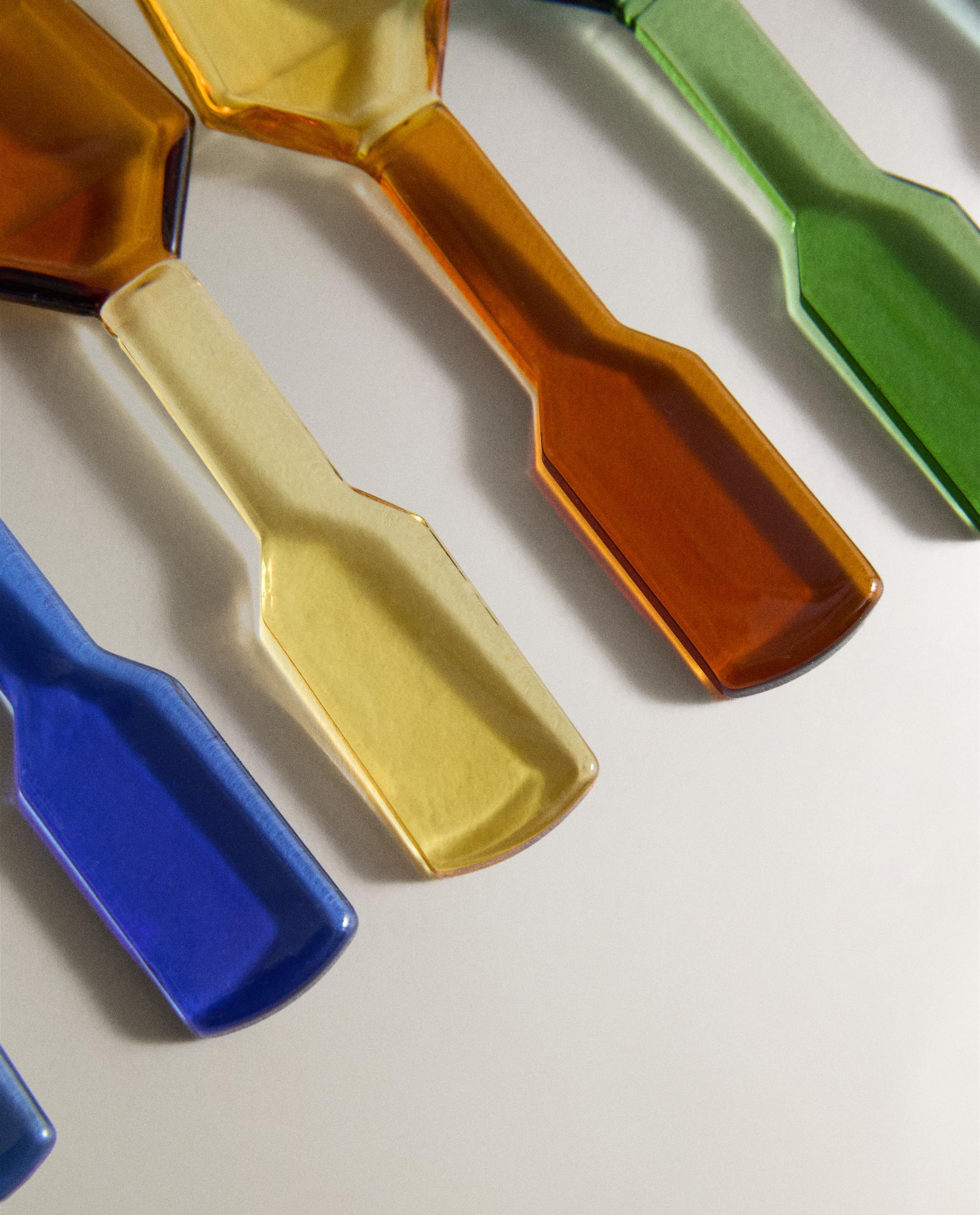 PACK OF COLOURED BOROSILICATE ICE CREAM DESSERT SPOONS (PACK OF 6) product thumbnail 2