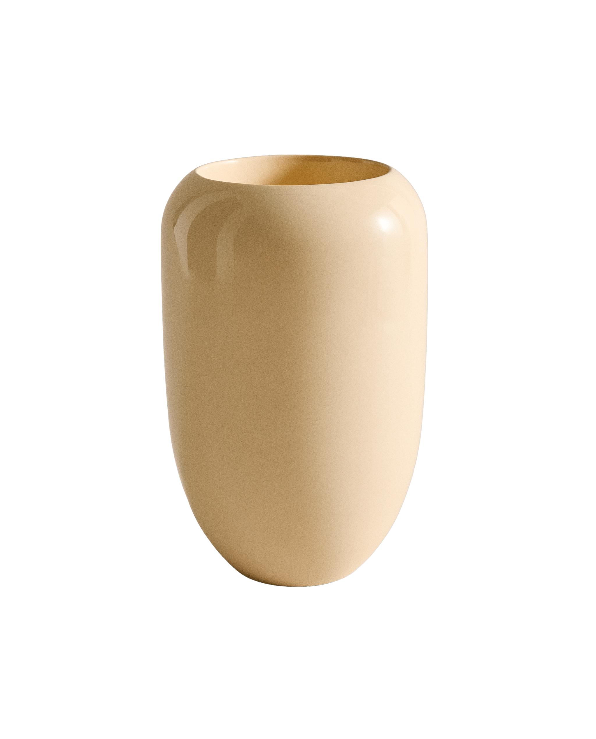 ラッカー仕上げ花瓶 | Zara Home 日本/Japan