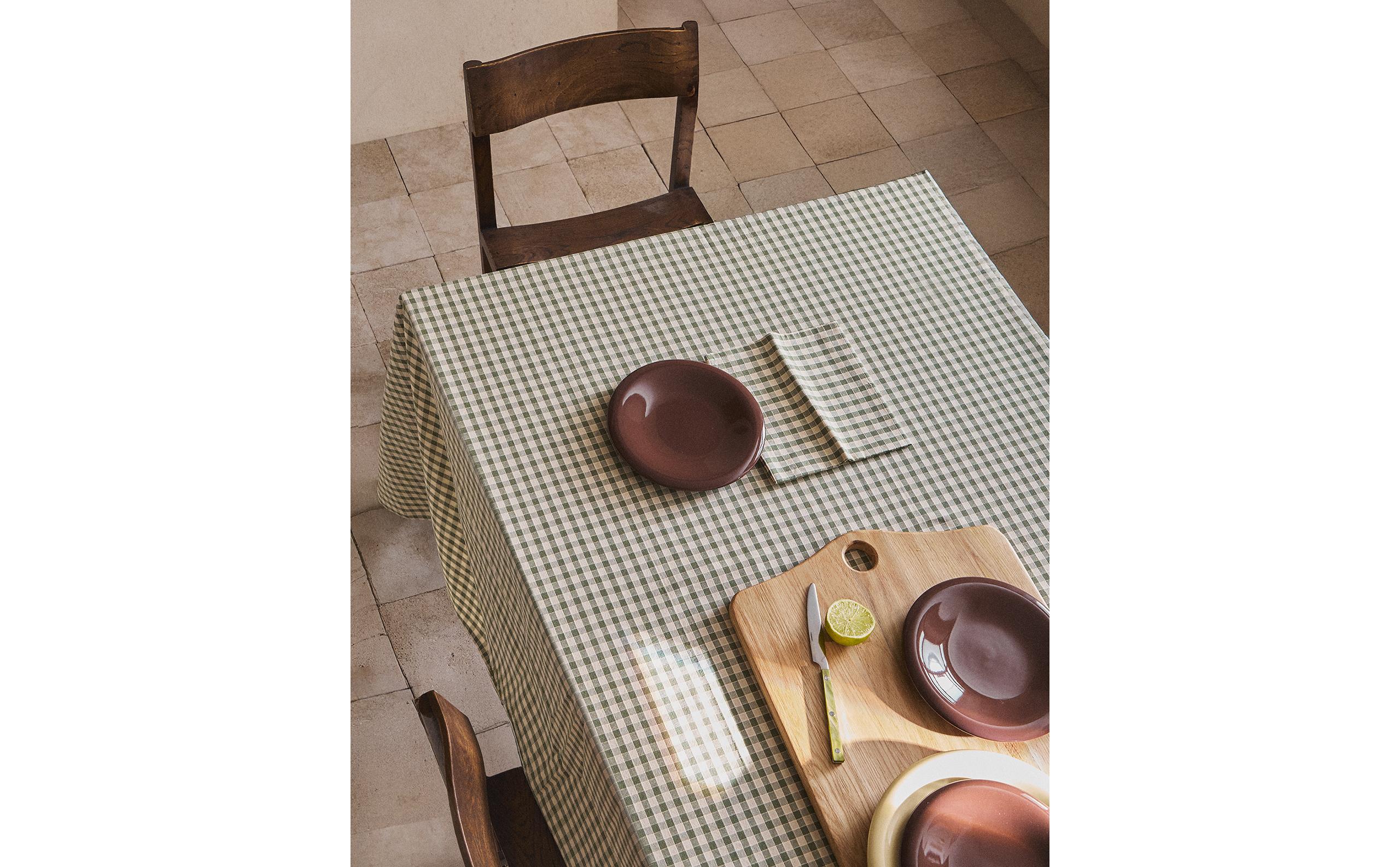 CHECK TABLECLOTH WITH TOPSTITCHING product thumbnail 3