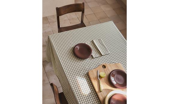 CHECKED TABLECLOTH WITH TOPSTITCHING