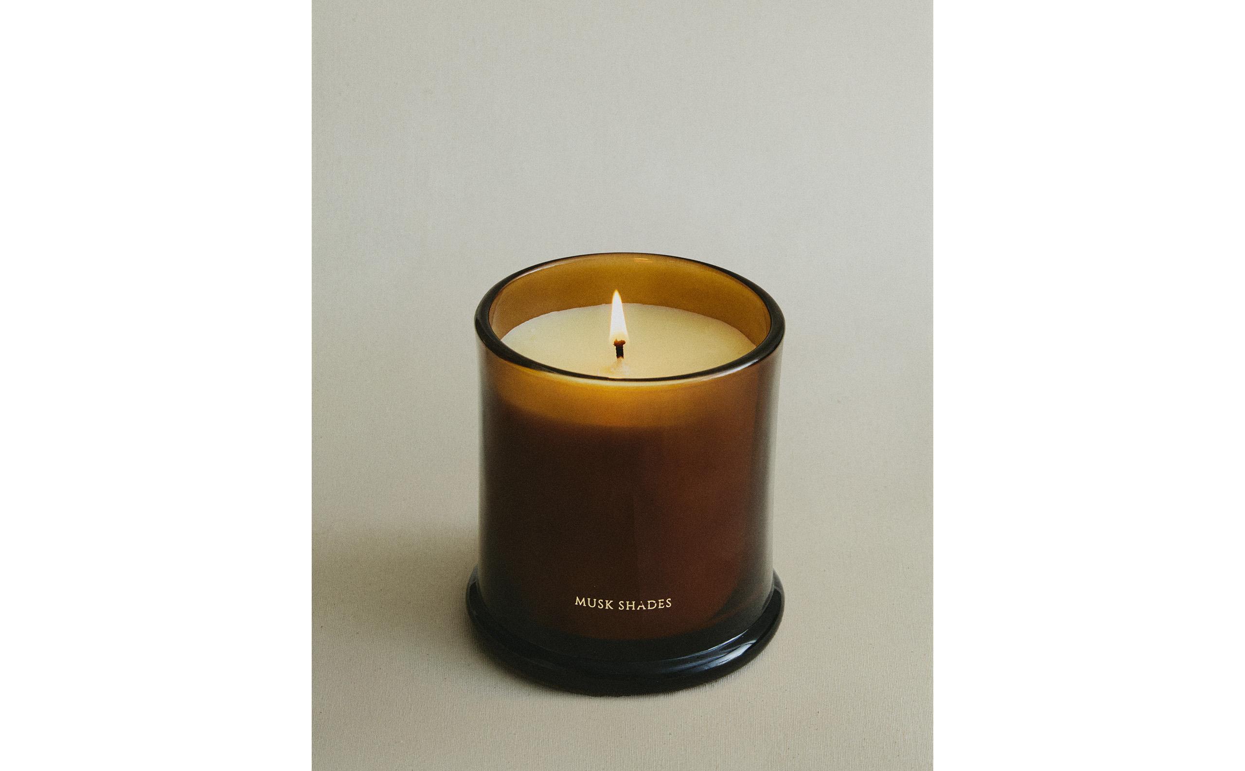 (350 G) MUSK SHADES SCENTED CANDLE product thumbnail 5