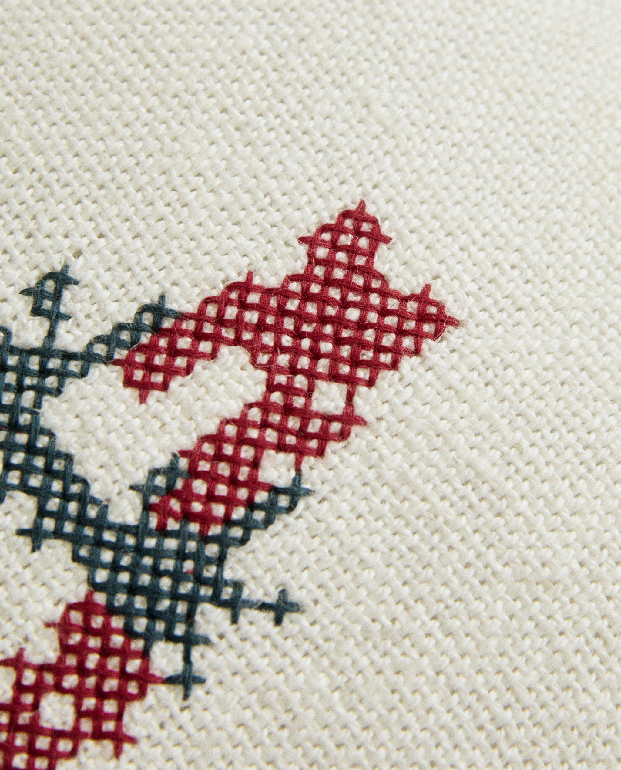 LINEN CUSHIONS WITH ALPHABET EMBROIDERY product thumbnail 2