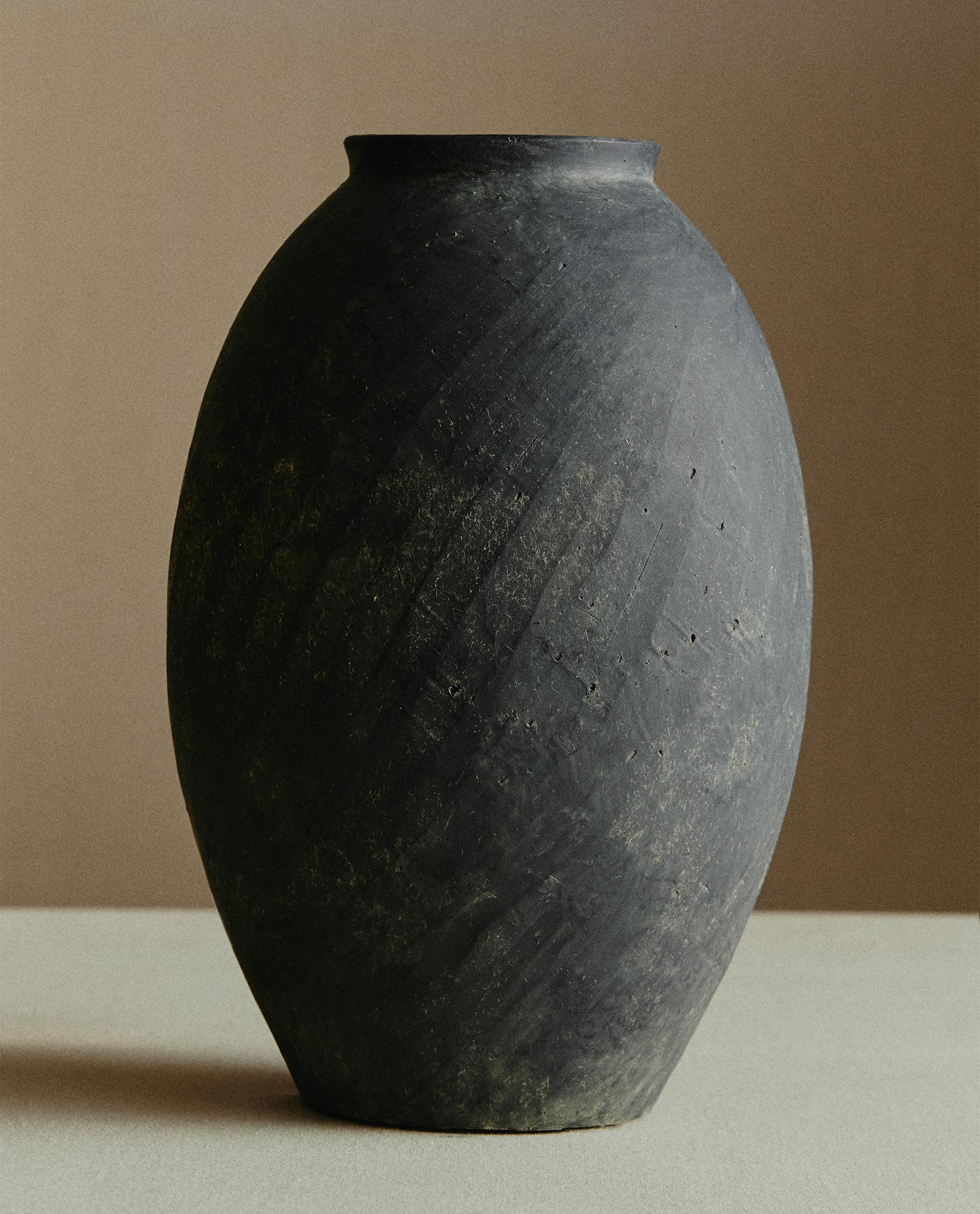 テクスチャー セラミック 花瓶 | Zara Home 日本/Japan