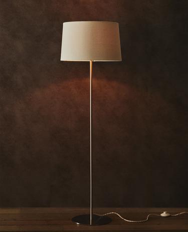 METAL FLOOR LAMP