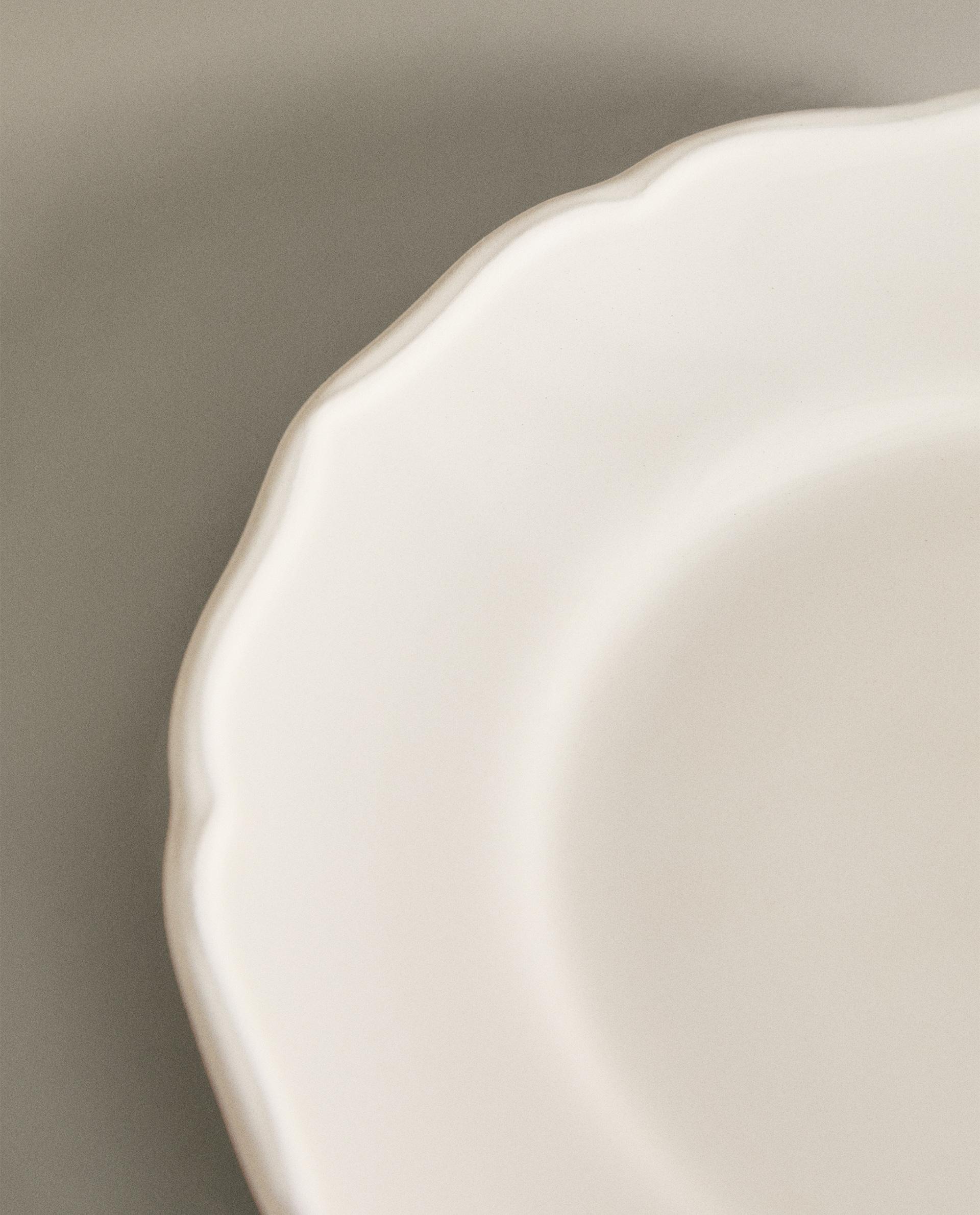 EARTHENWARE SIDE PLATE WITH RAISED-DESIGN EDGE product thumbnail 6