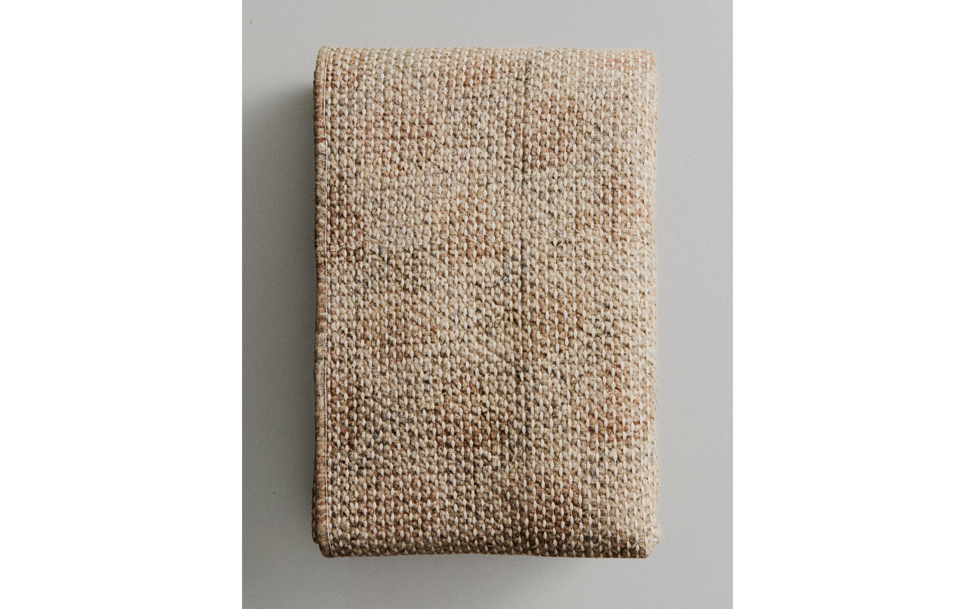TEXTURED BLANKET
