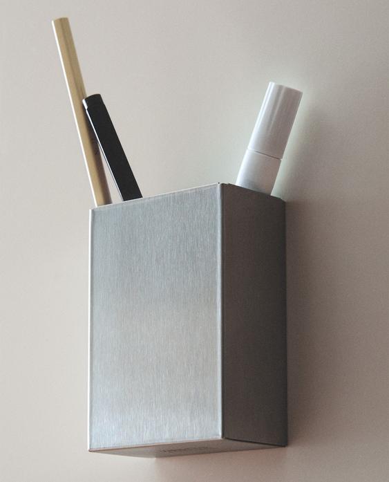 MAGNETIC STAINLESS STEEL PENCIL HOLDER