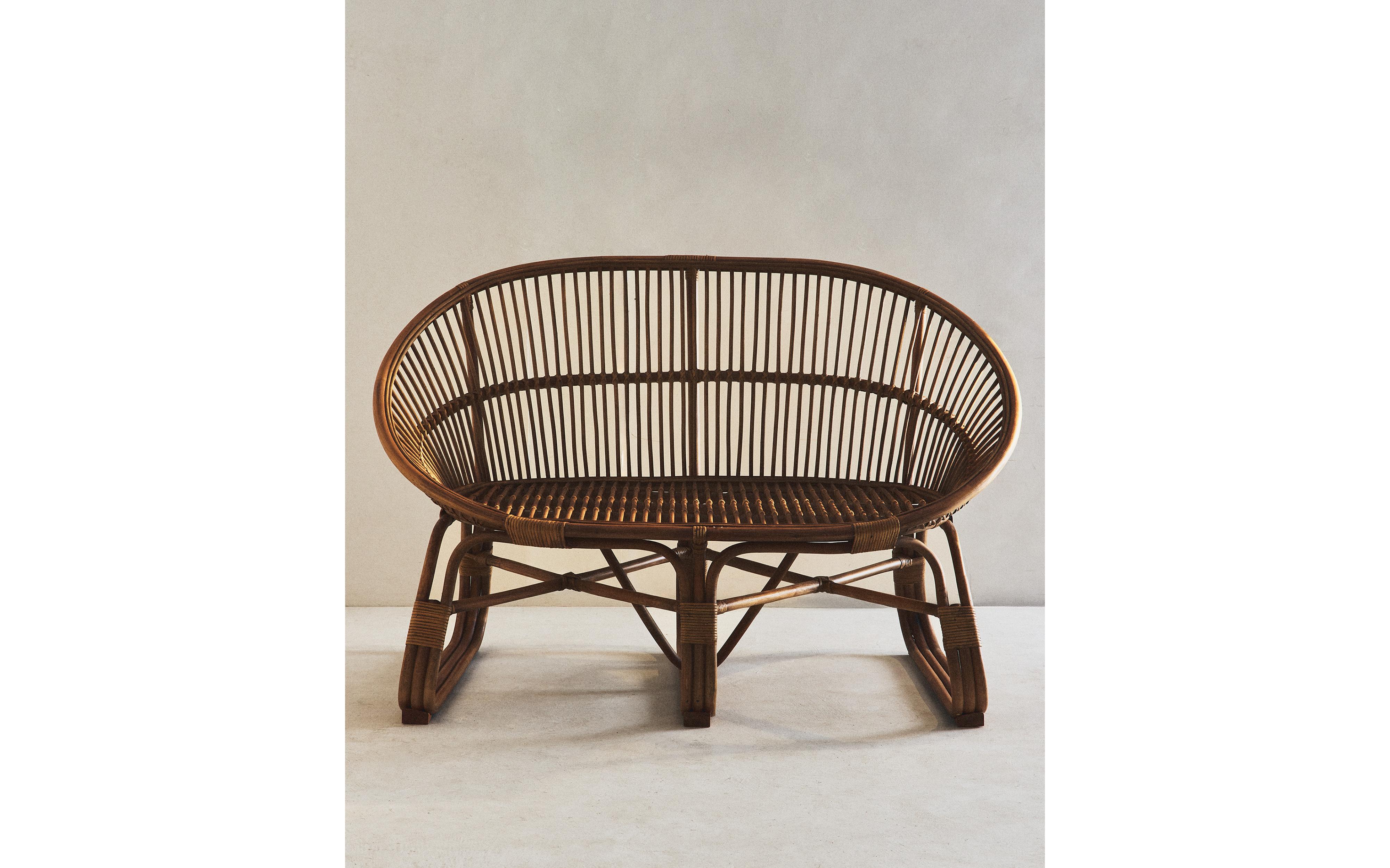RATTAN COUCH AND STRIPED CUSHION product thumbnail 12