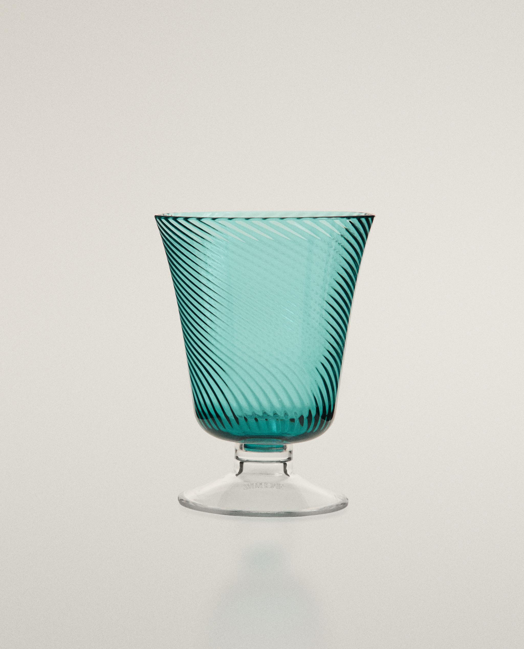 ACRYLIC WINE GLASS WITH LINEAR DESIGN product thumbnail 9