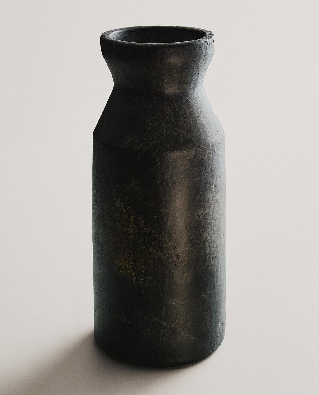 CYLINDRICAL CERAMIC VASE