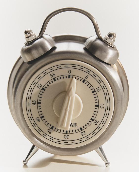 TIMER WITH LEGS AND HANDLE