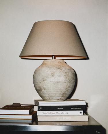 DUŻA LAMPA STOŁOWA Z POSTARZANEJ CERAMIKI