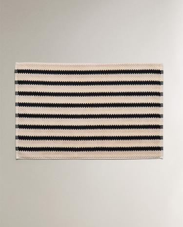 GEOMETRIC JACQUARD BATH MAT GEOMETRIC JACQUARD BATH MAT
