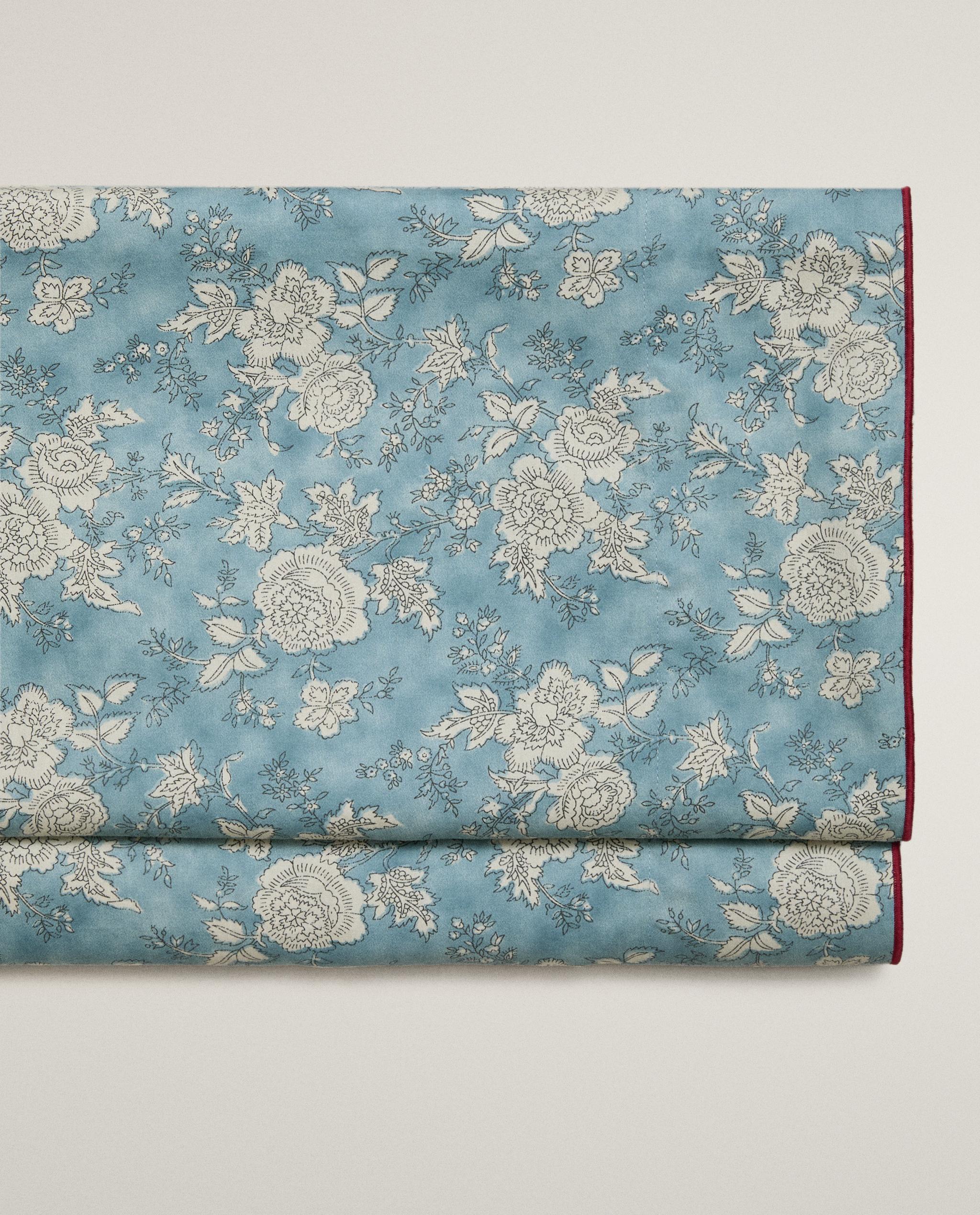 SATEEN FLORAL PRINT FLAT SHEET WITH PIPING product thumbnail 8