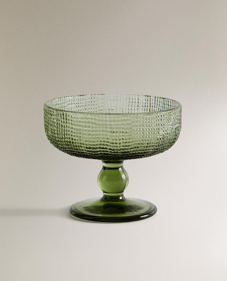 GLASS DESSERT CUP WITH RAISED DESIGN