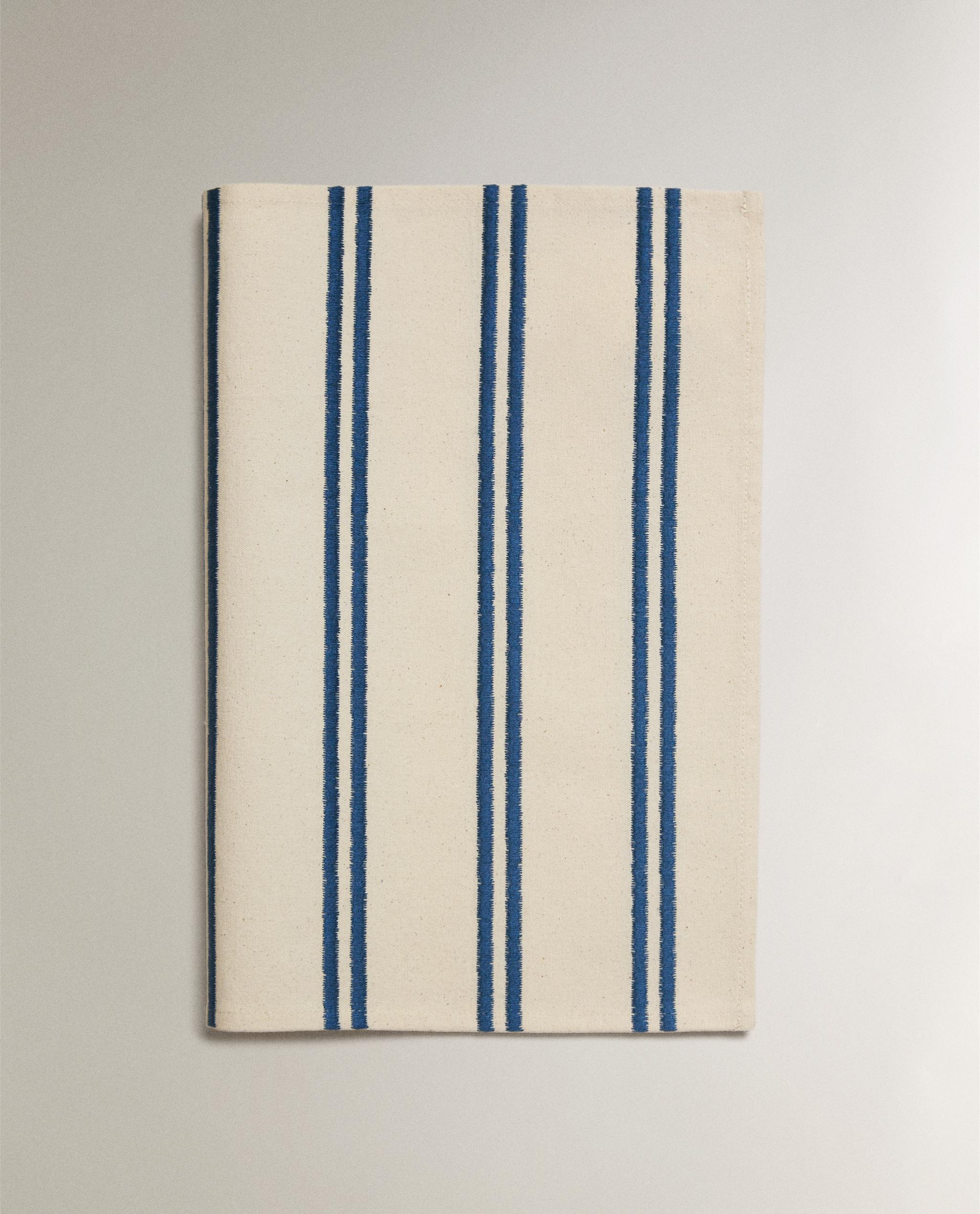 PLACEMAT WITH EMBROIDERED STRIPES product thumbnail 8