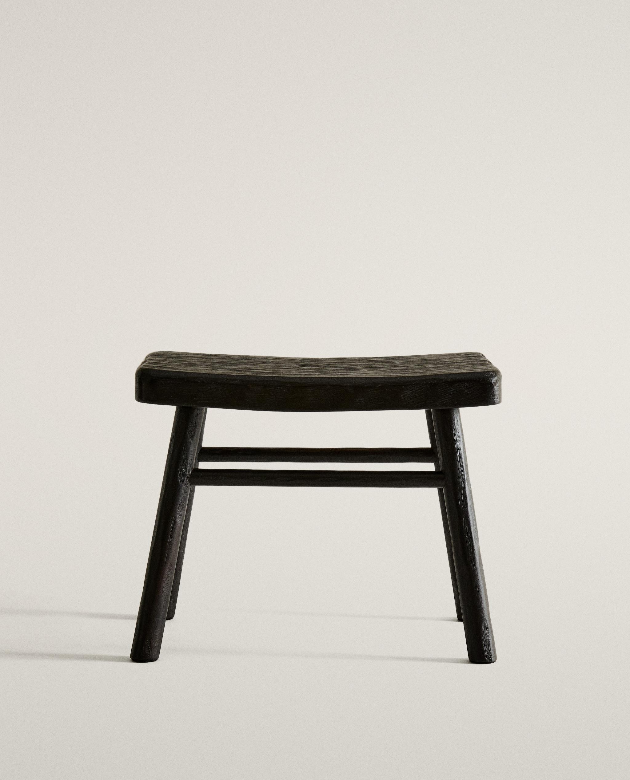 TABOURET MARTELÉ MINI EN BOIS — Zara Home