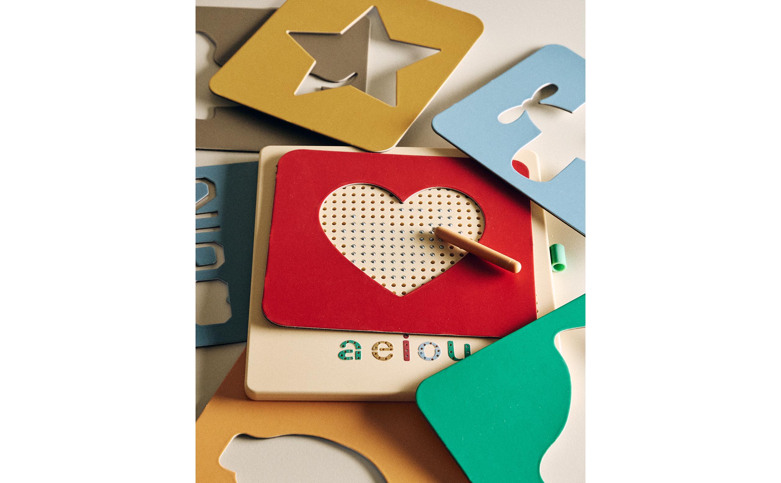 KIDS' MAGNETIC SLATE TOY | Zara Home United States of America