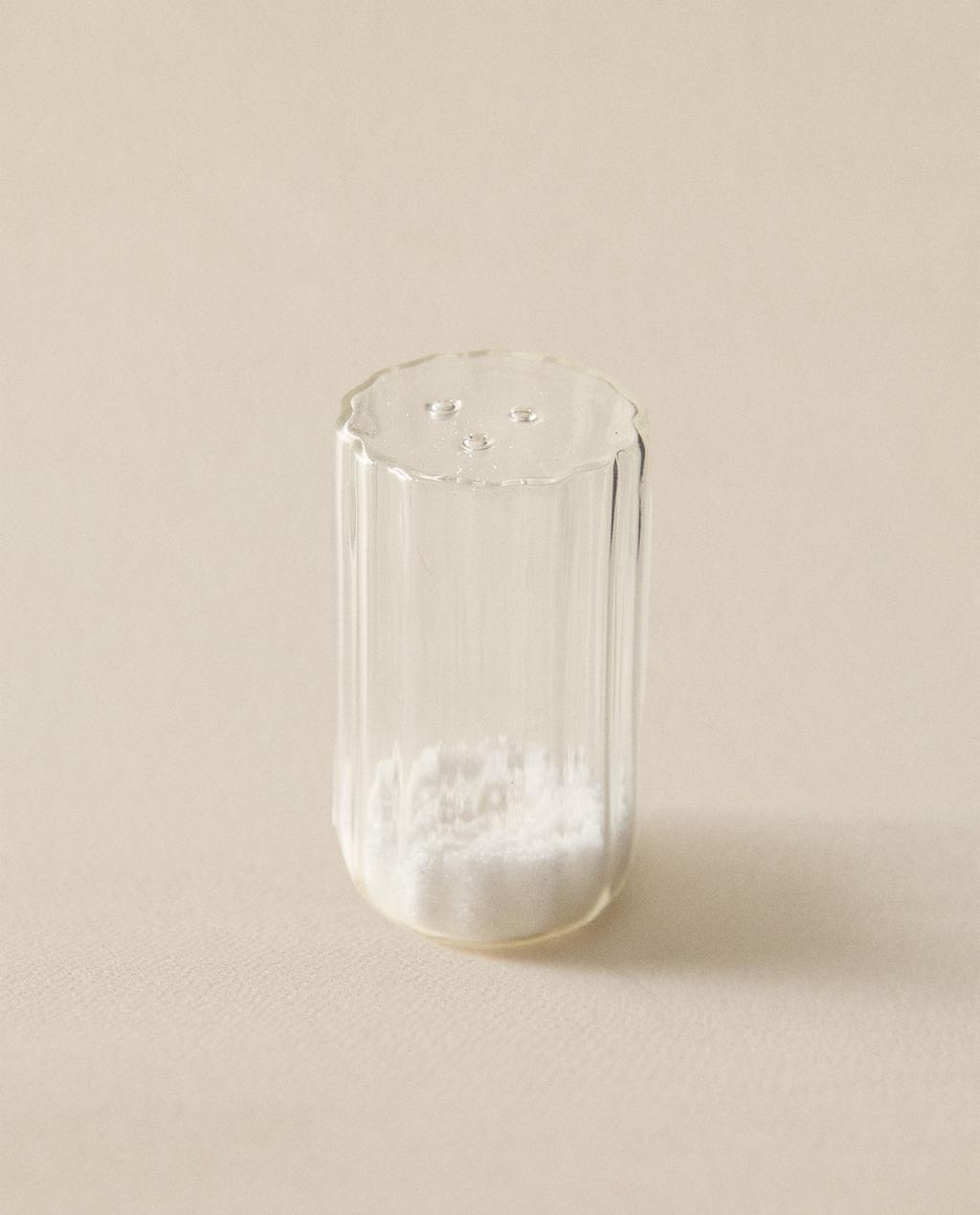 SALZSTREUER AUS BOROSILIKATGLAS