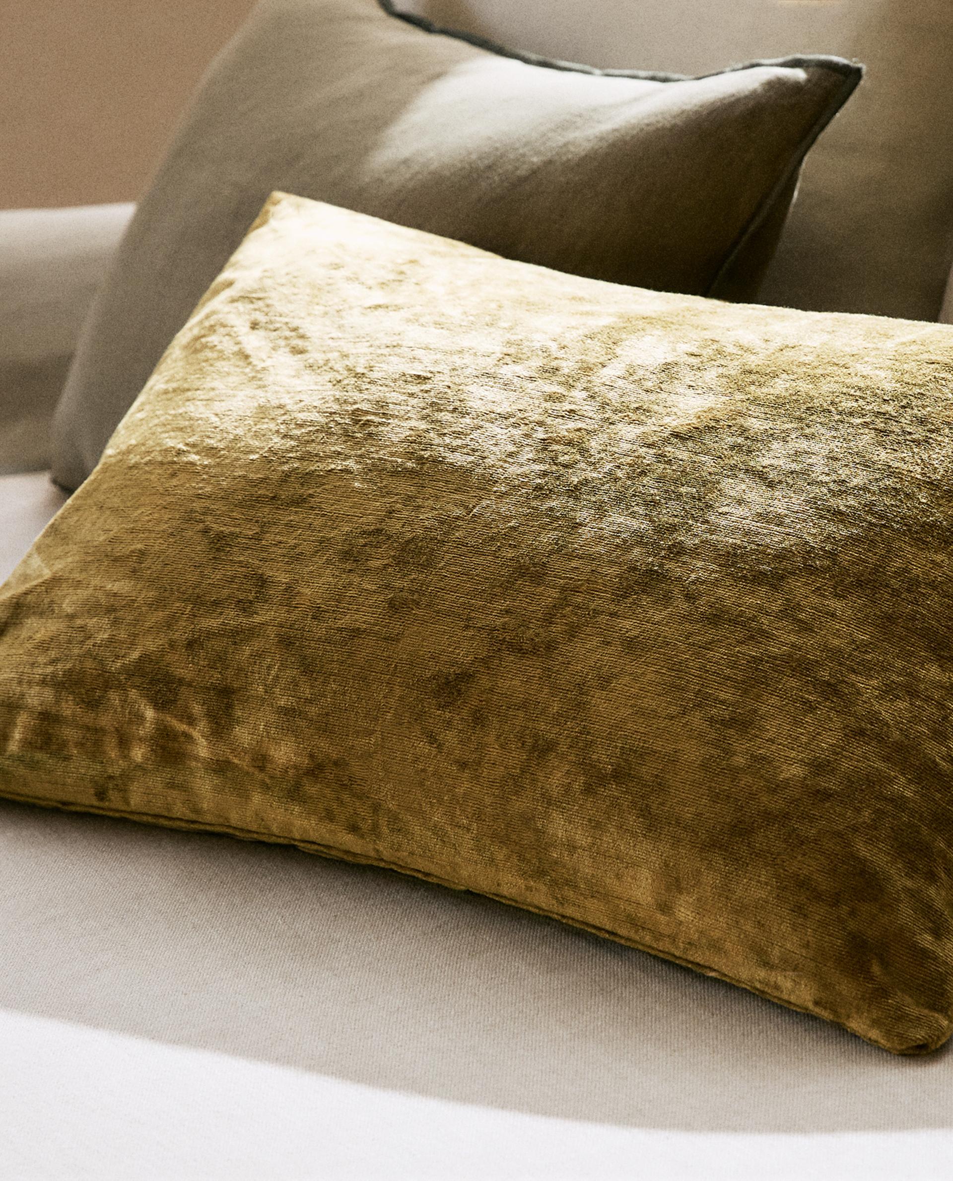 БАРХАТНЫЙ ЧЕХОЛ ДЛЯ ДЕКОРАТИВНОЙ ПОДУШКИ | Zara Home Беларусь / Belarus