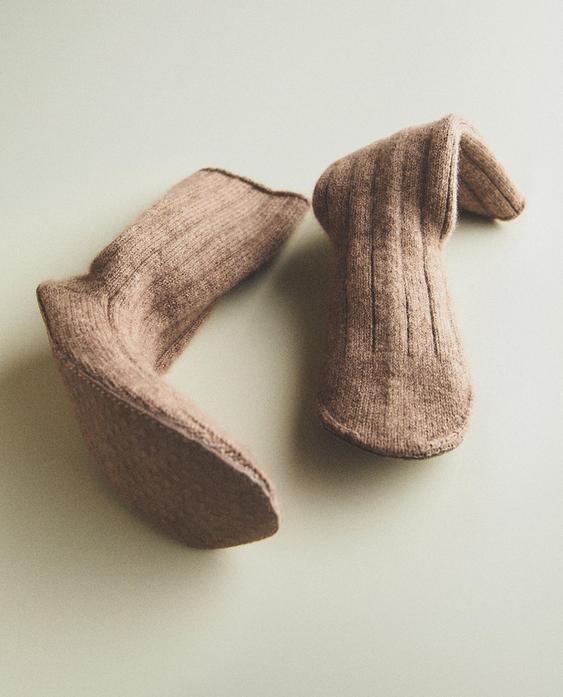KIDS' CASHMERE SOCKS WITH LEATHER SOLE