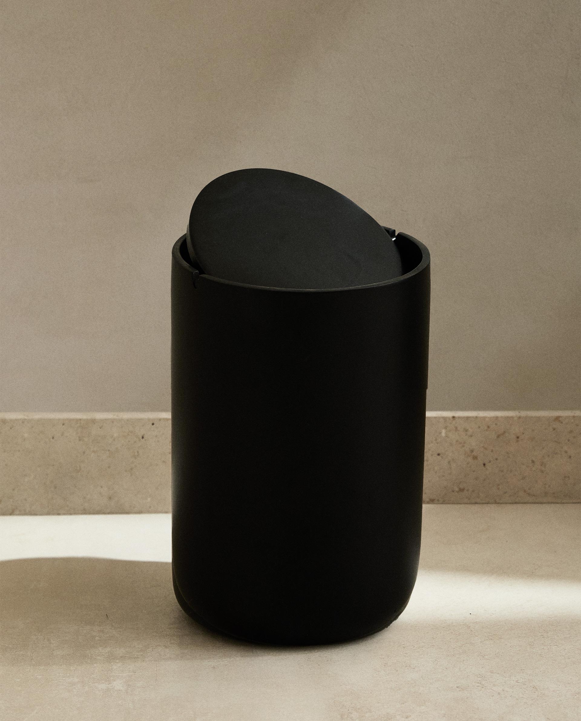BLACK RESIN LARGE WASTEPAPER BASKET